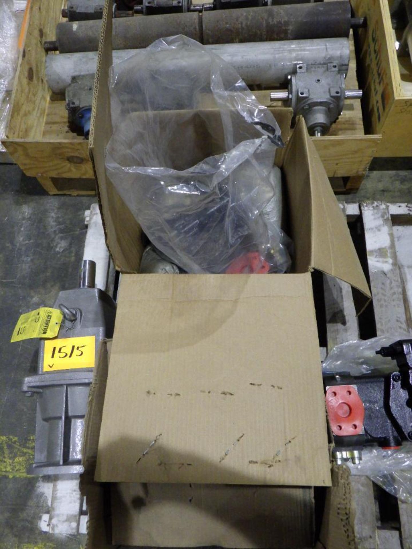 Pallet of New pumps and gear motor - Image 12 of 13