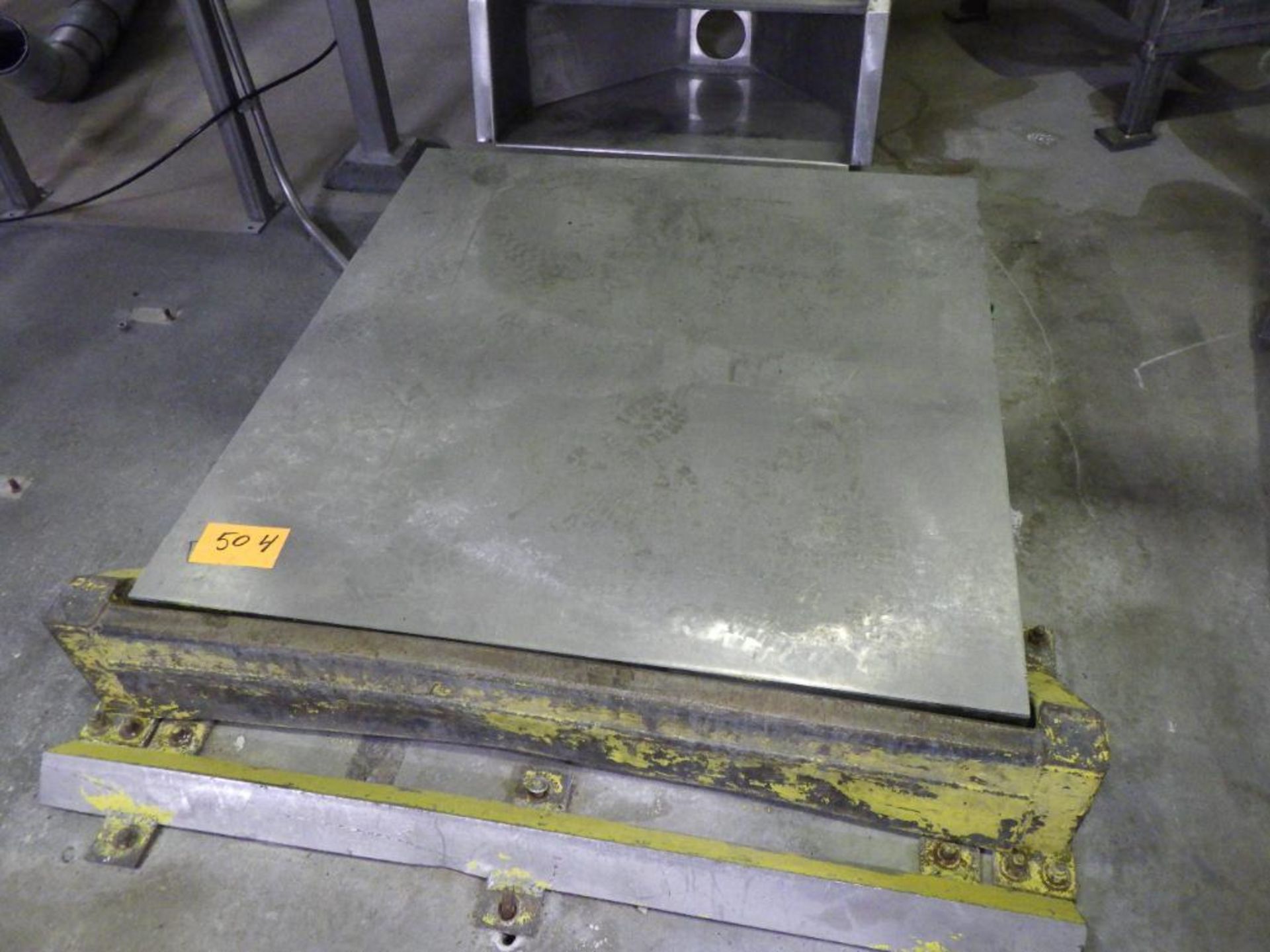 Mettler Toledo floor scale - Image 2 of 9