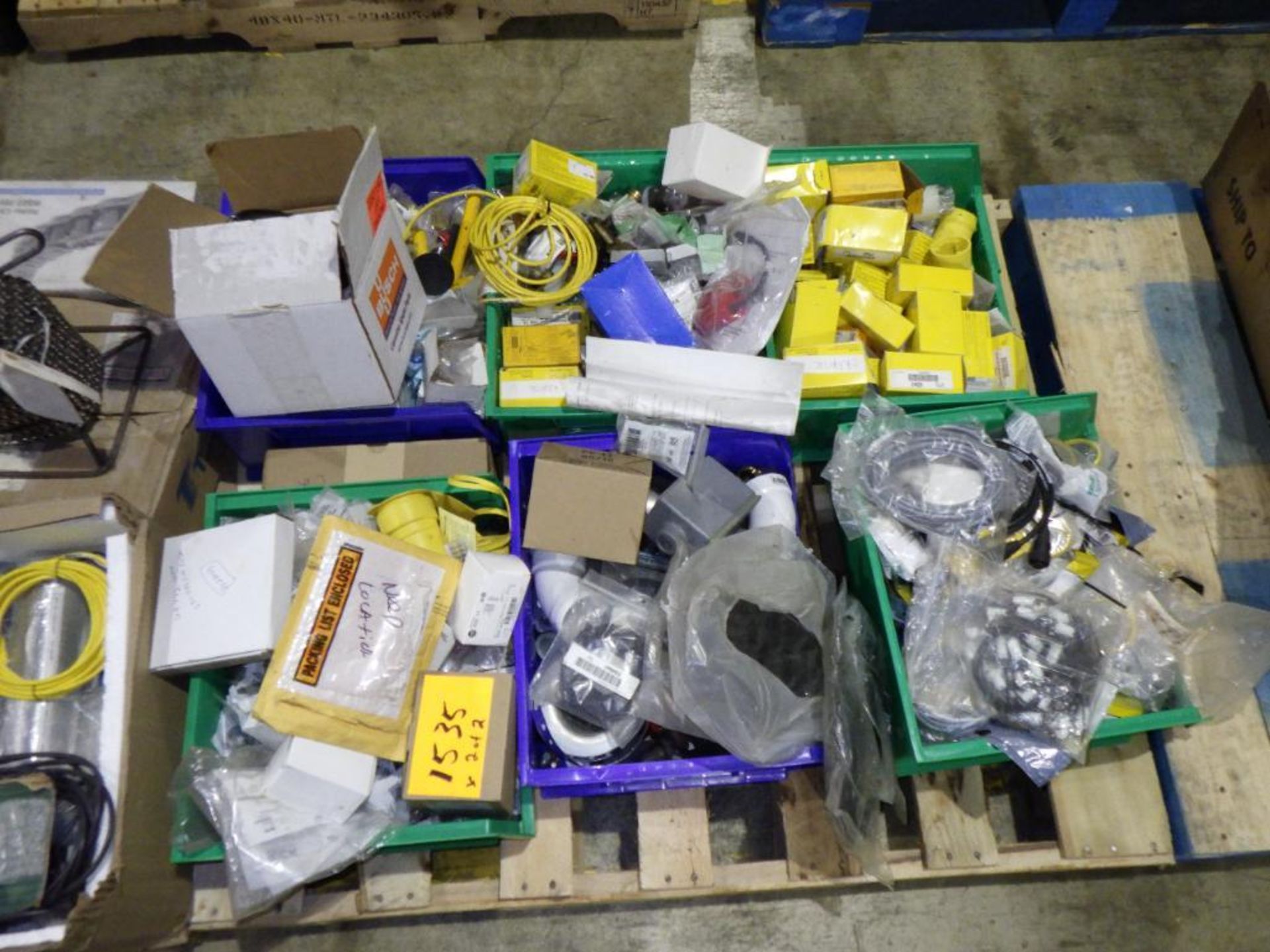 (2) Pallets of assorted MRO parts including chains - Image 10 of 15