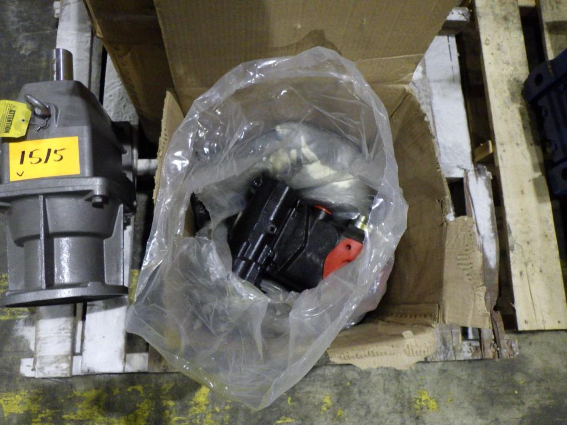 Pallet of New pumps and gear motor - Image 5 of 13