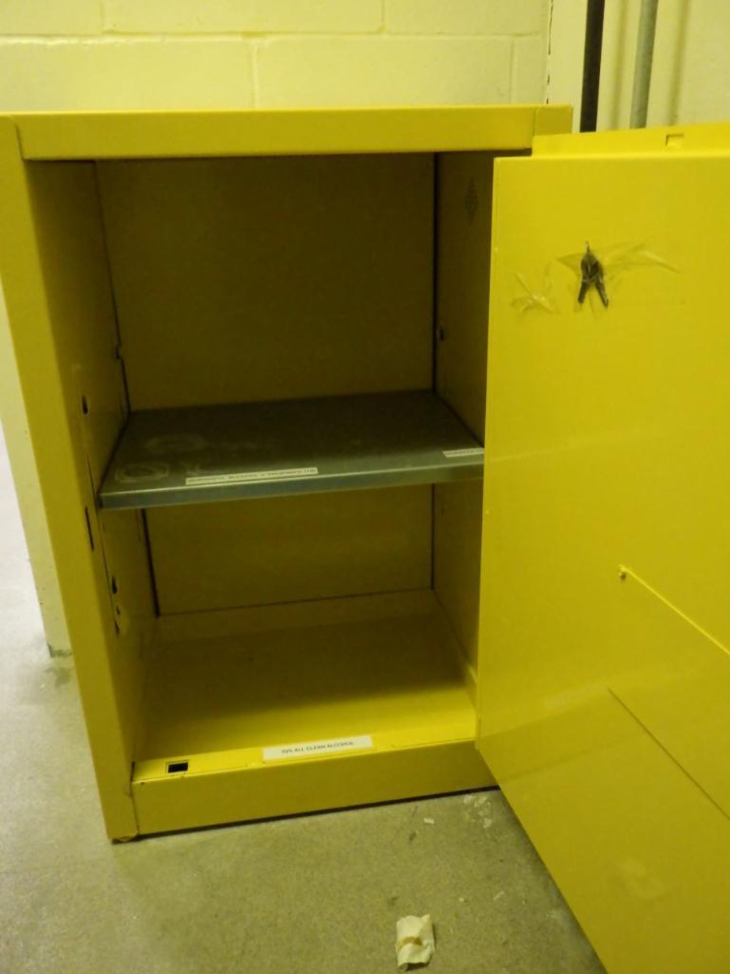 Eagle flammable storage cabinet - Image 4 of 4