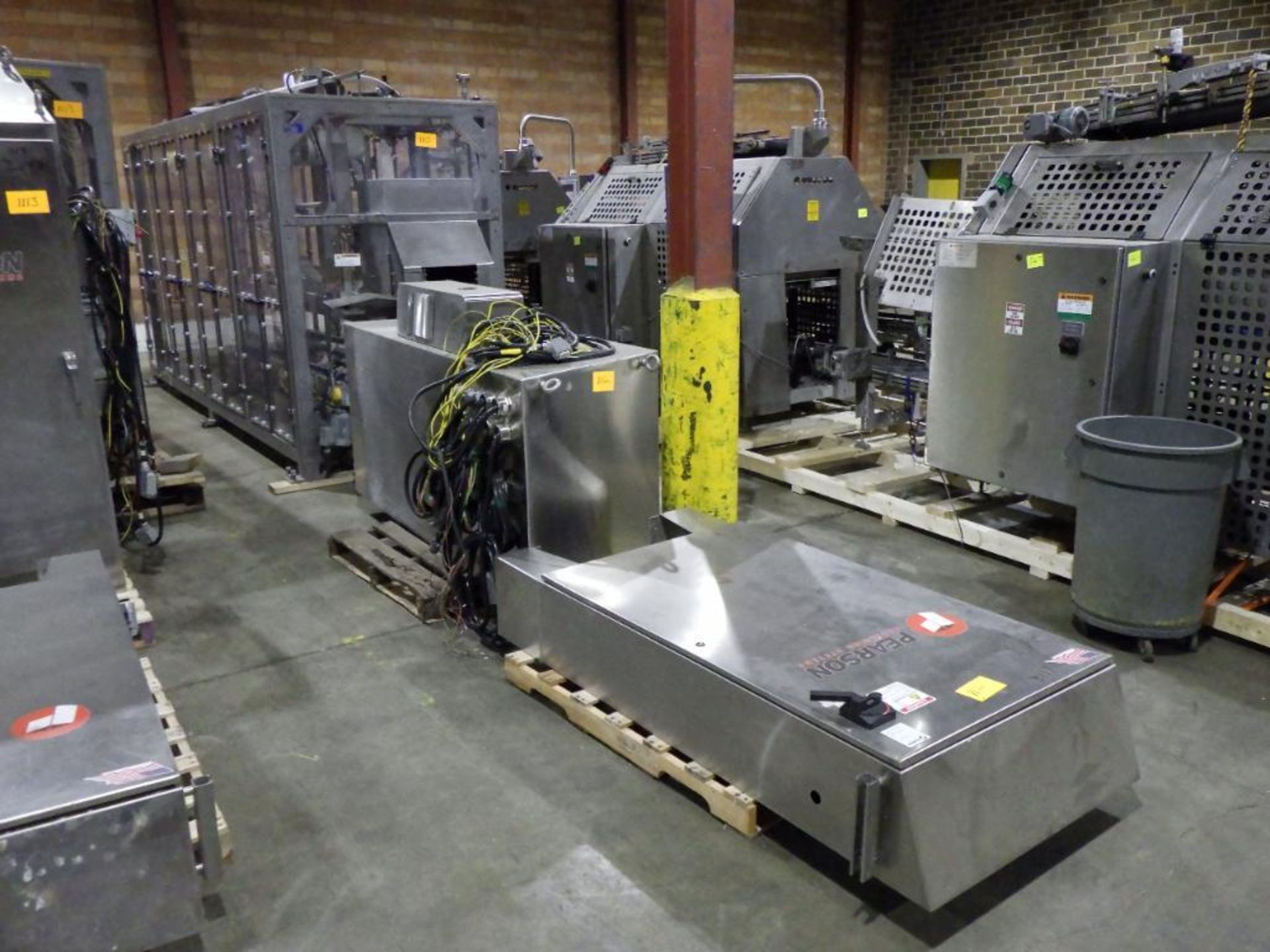 2013 Pearson robotic pick and place case packer