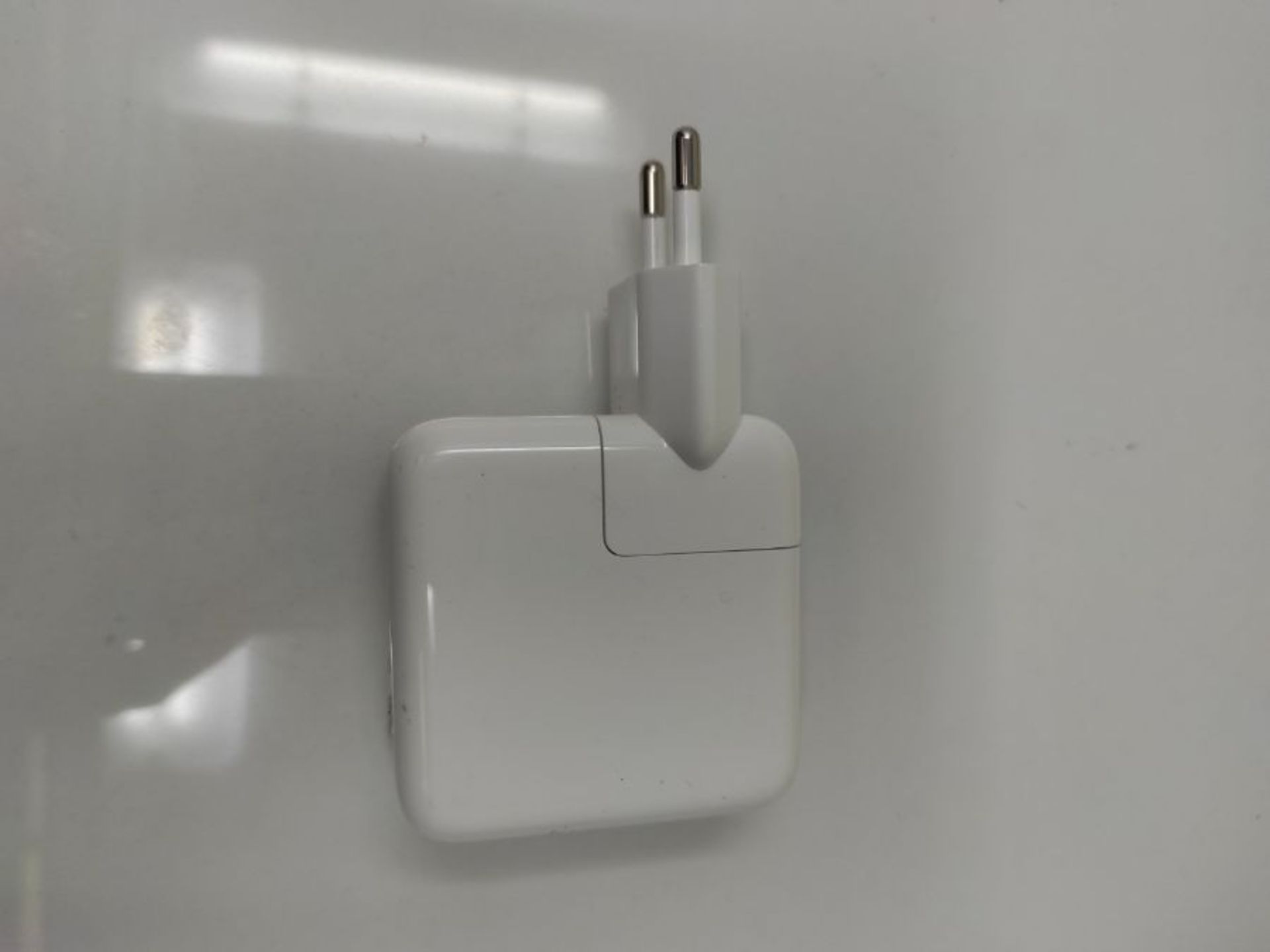 Apple 30W USB C Power Adapter - Image 2 of 2
