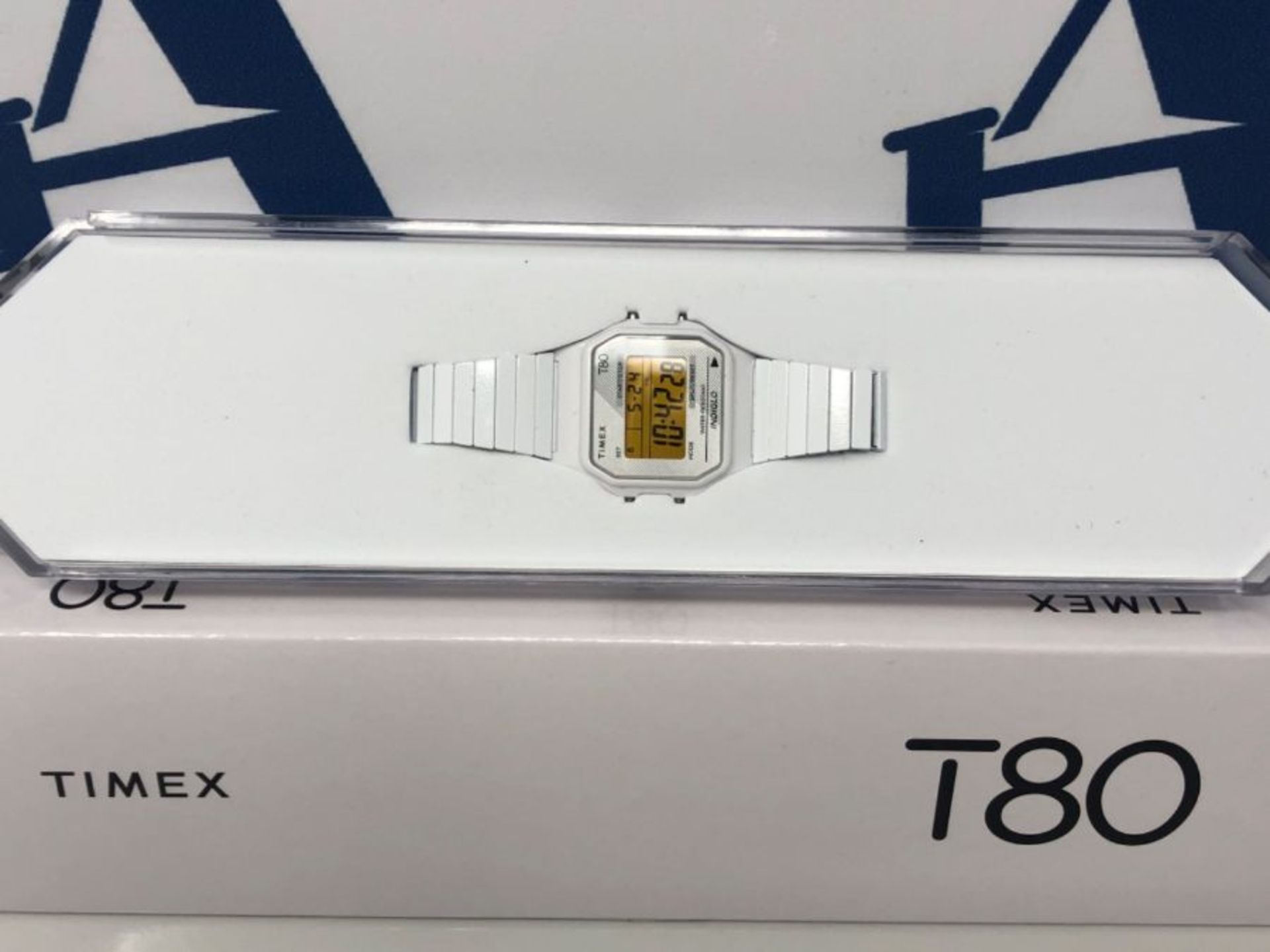 RRP £69.00 Timex Unisex Digital Quarz Uhr mit Edelstahl Armband TW2U93700 - Image 2 of 3