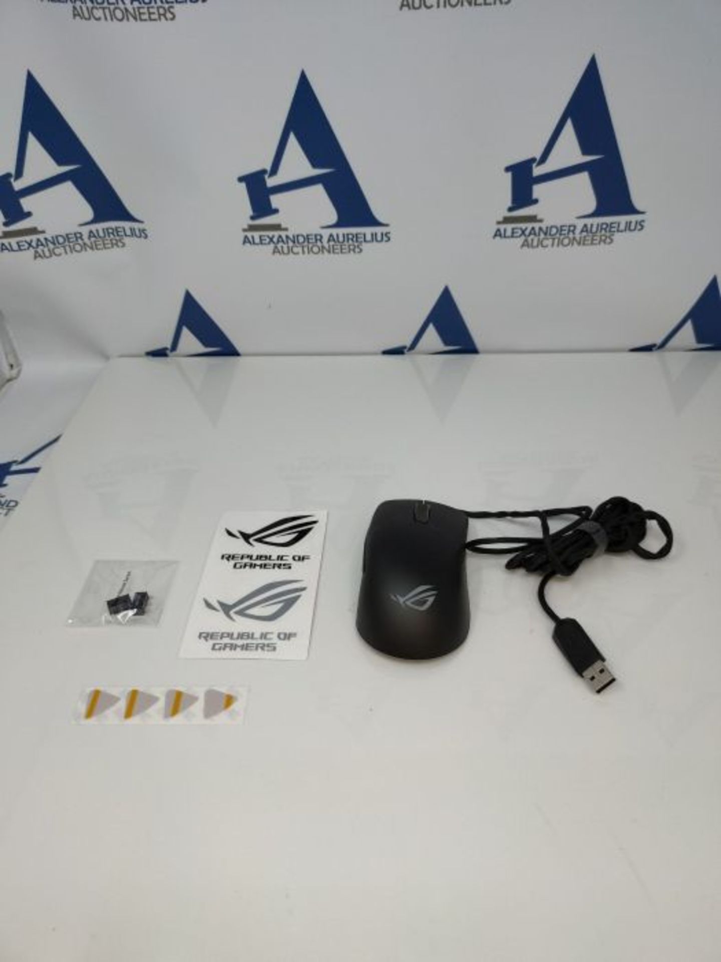 RRP £54.00 ASUS ROG Keris USB Gaming Mouse, 16,000 DPI Optical Sensor, 7 Programmable Keys, RGB L - Image 3 of 3