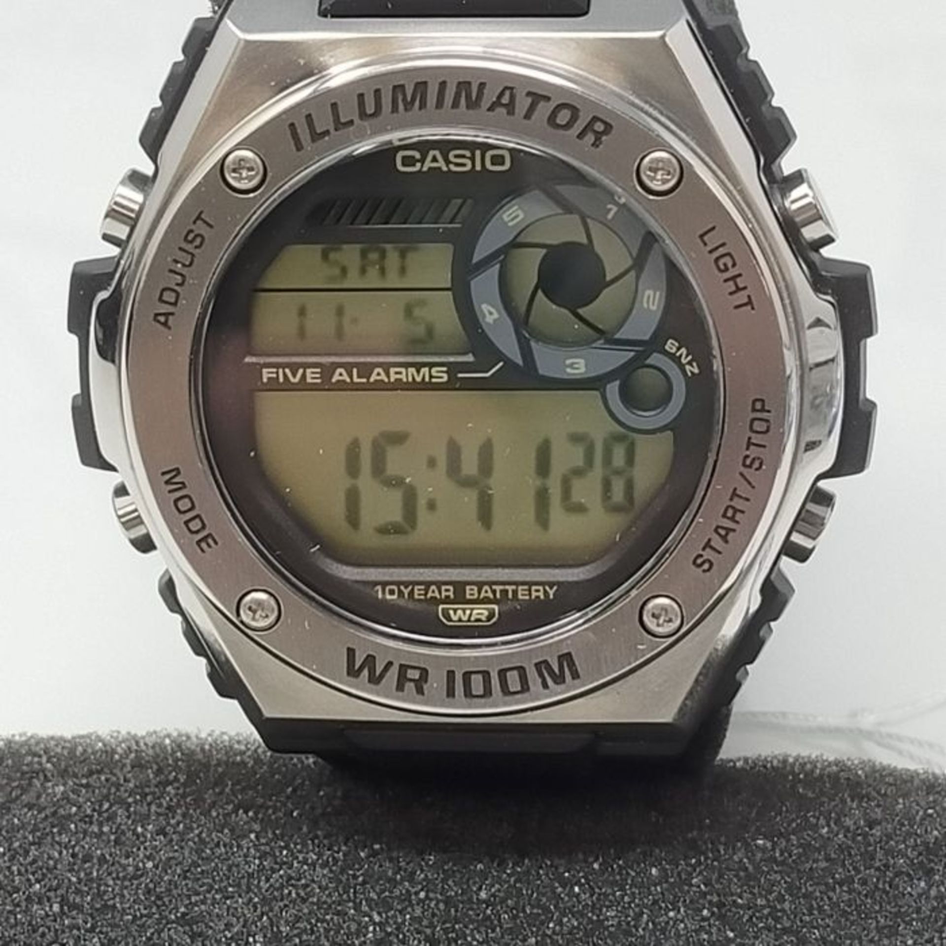 Casio Men Digital Quartz Watch with Plastic Strap MWD-100H-9AVEF - Image 3 of 3