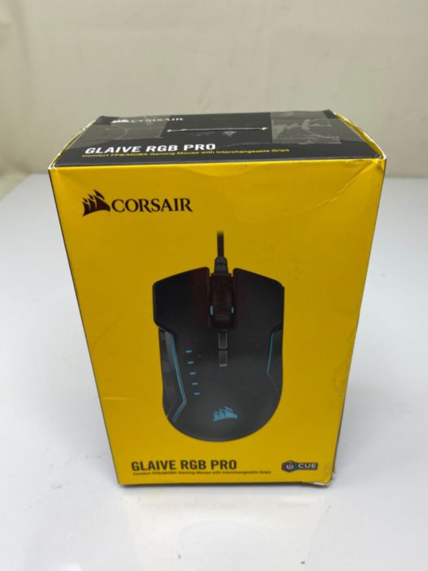RRP £89.00 Corsair Glaive PRO RGB, Optical Gaming Mouse (18,000 DPI Optical Sensor, Interchangeab - Image 2 of 3