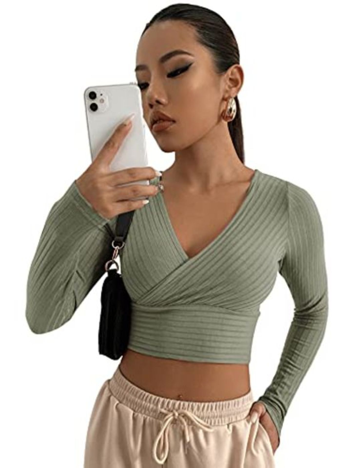 DIDK Women's Knitted Crop T-Shirt Crop Tops Deep V Neck Long Sleeve Pullover Cropped T