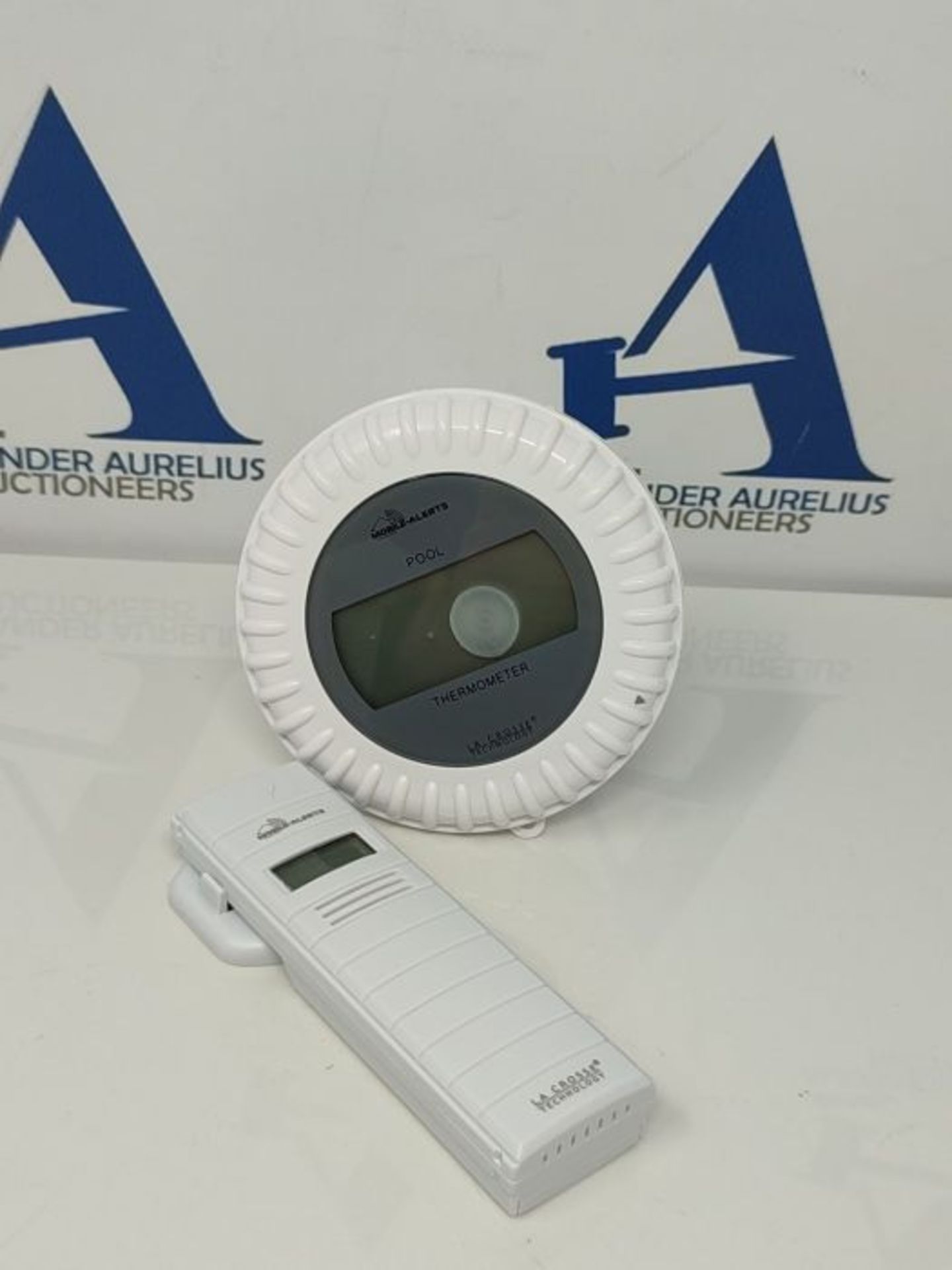 La Crosse Technology - MA10700 Mobile Alerts Connected Pool Kit containing a pool temp - Image 3 of 3
