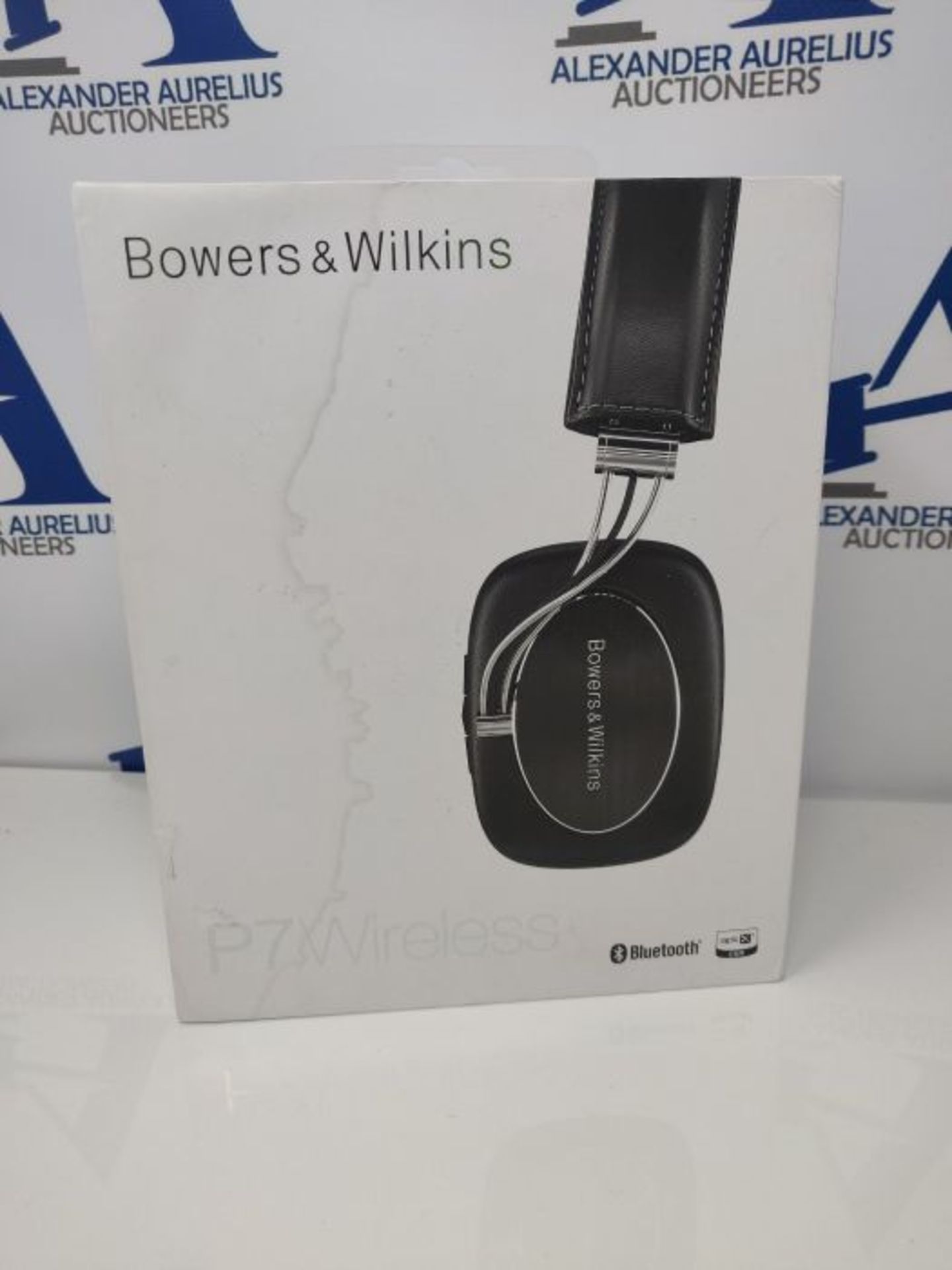 RRP £220.00 Bowers & Wilkins P7 Wireless Black Circumaural Head-band Headphone - Image 5 of 6