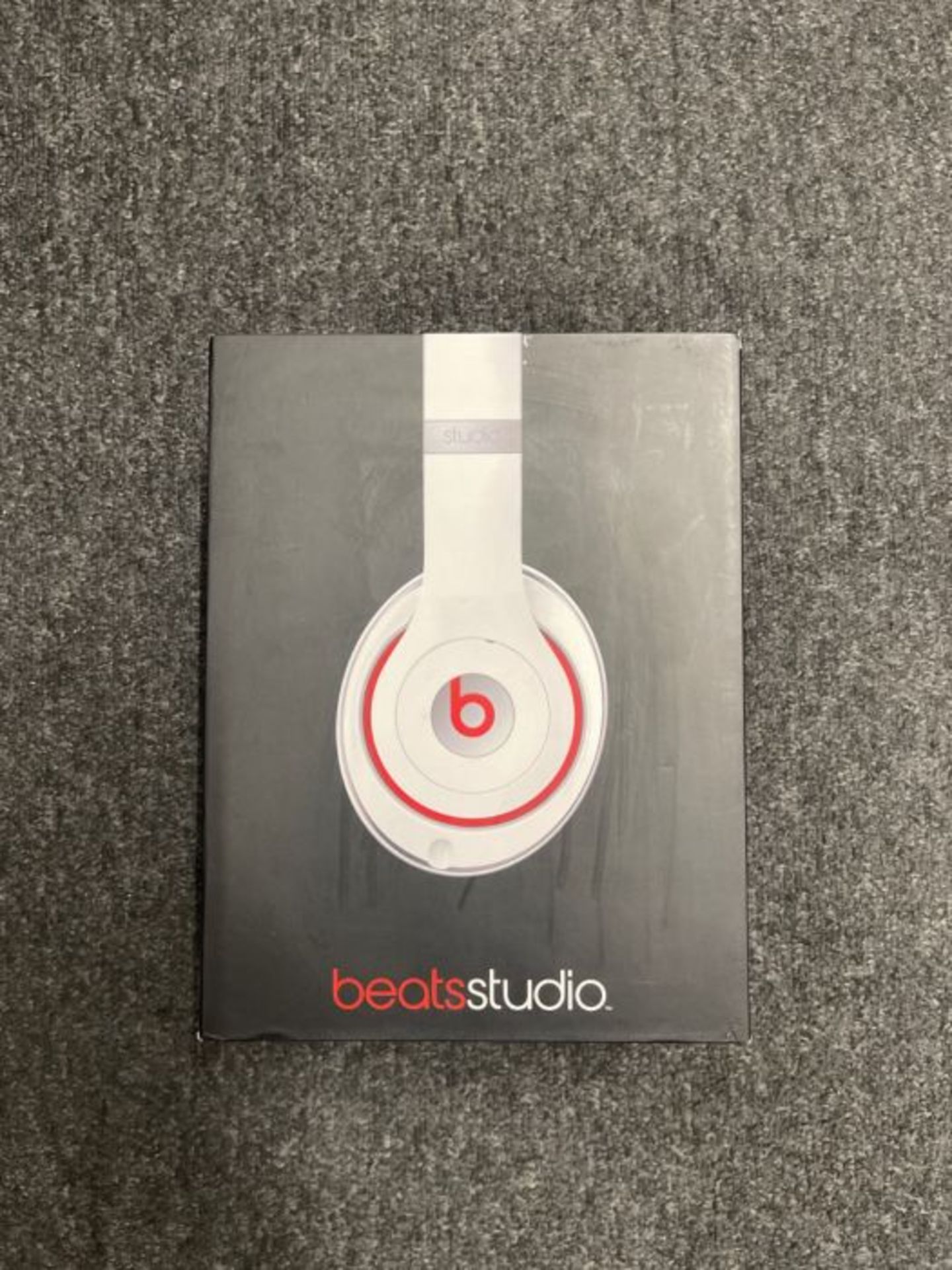 RRP £176.00 Beats by Dr. Dre Studio 2.0 Over-Ear Headphones - White (Not Wireless) - Image 2 of 6