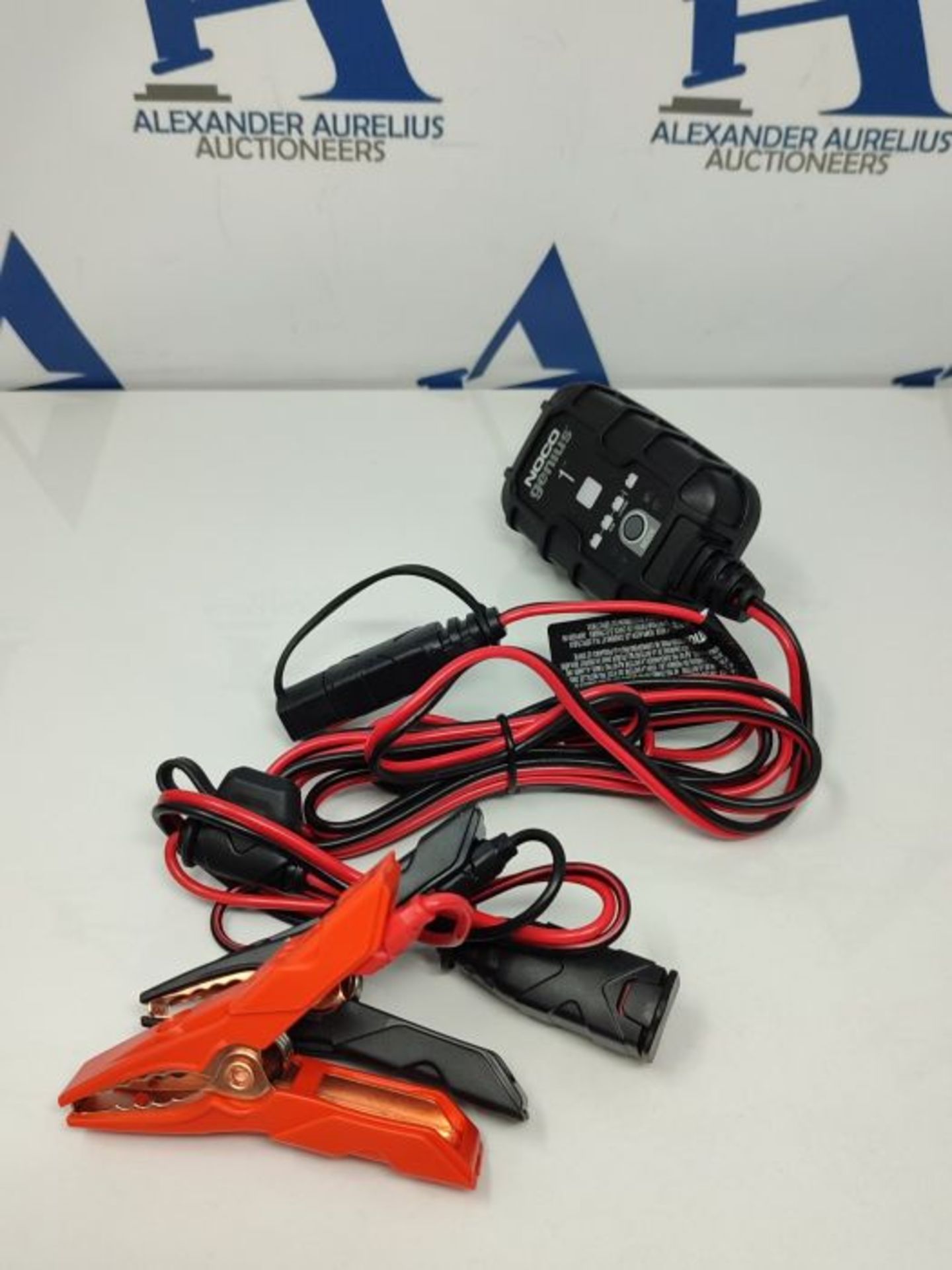 NOCO GENIUS1UK, 1A Smart Car Charger, 6V and 12V Portable Heavy-Duty Battery Charger M - Image 3 of 3