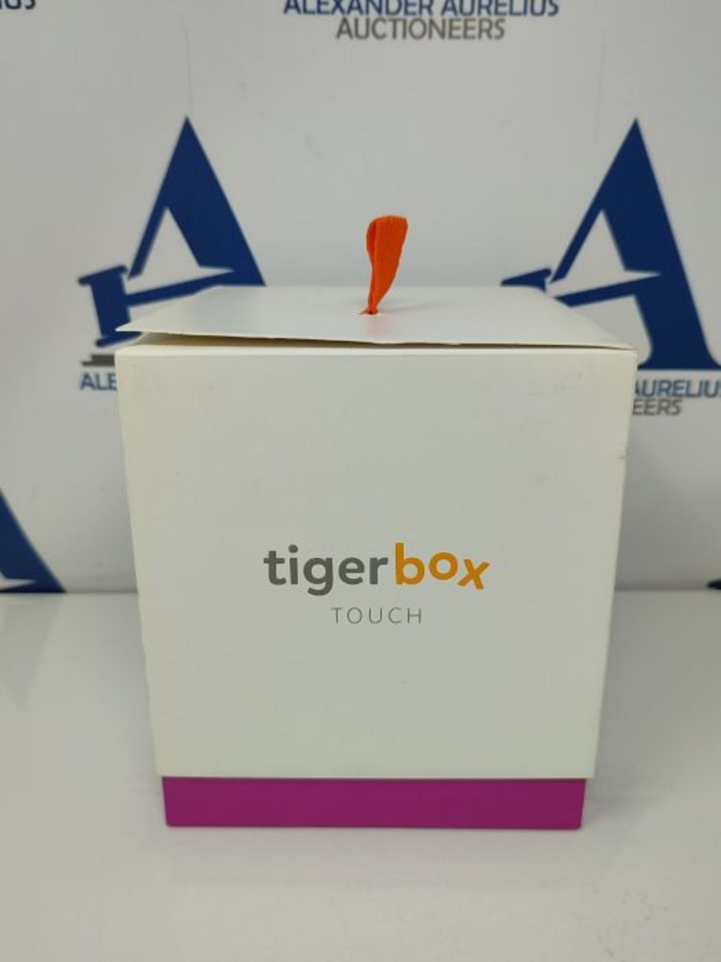 RRP £78.00 tigerbox TOUCH - wireless streaming box for children, easy-to-use audio box for radio - Image 2 of 3