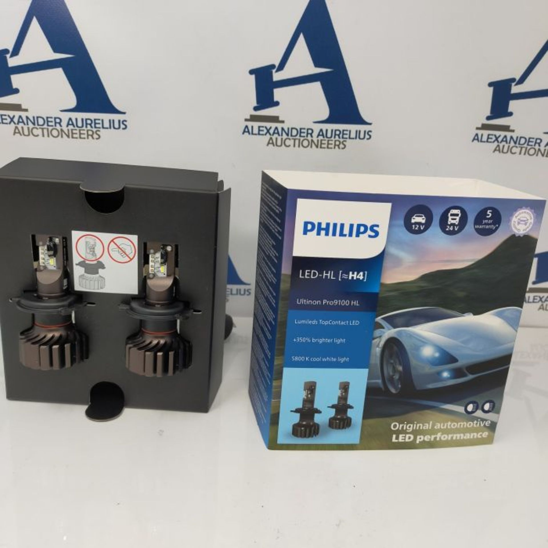 RRP £149.00 Philips Ultinon Pro9100 LED car headlight bulb (H4), +350%, 5.800K, set of 2 - Image 2 of 3