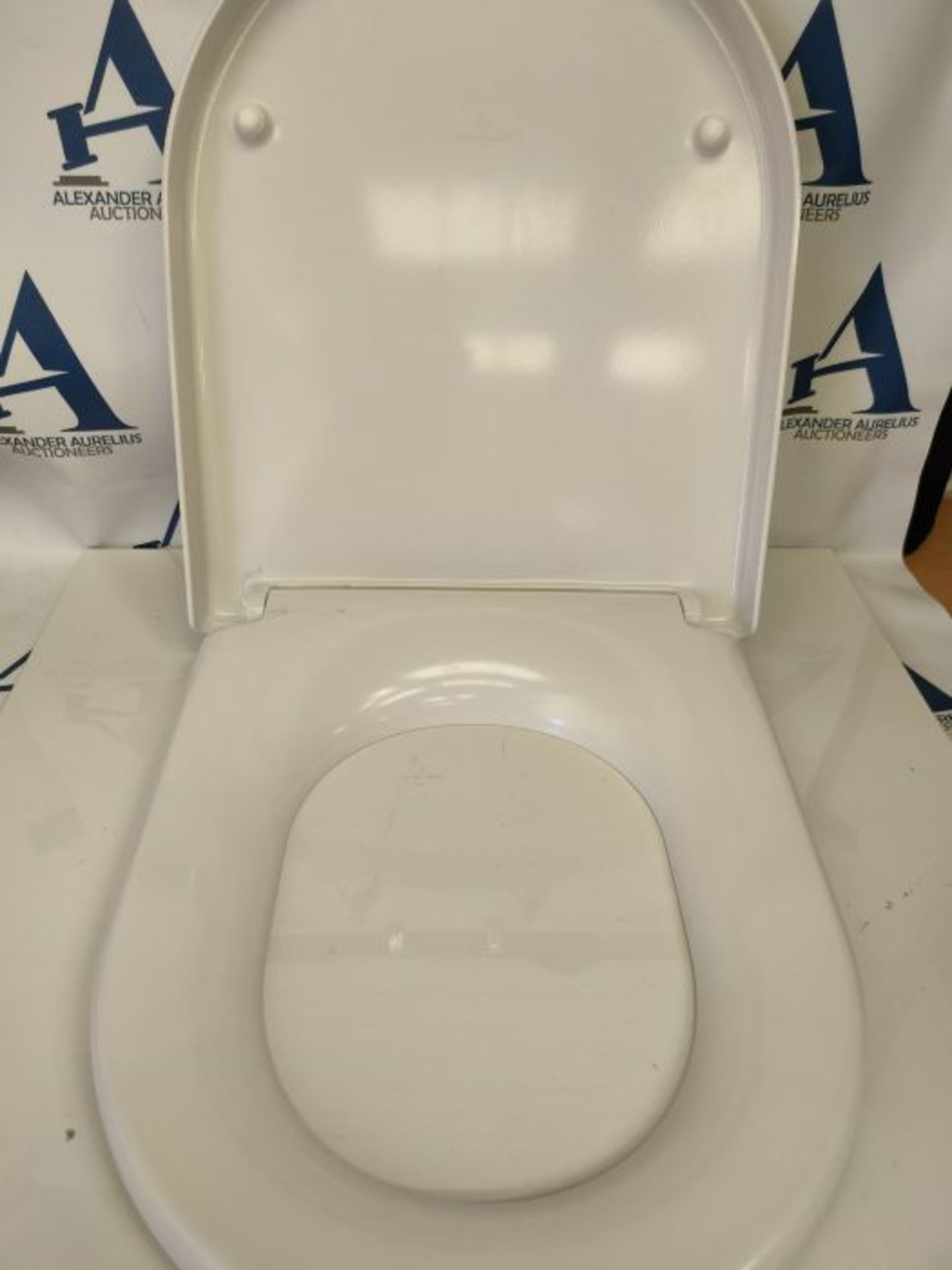 RRP £88.00 Villeroy & Boch Omnia Architectura 98M9C101 Toilet Seat Quick Release Soft-Close White - Image 2 of 3