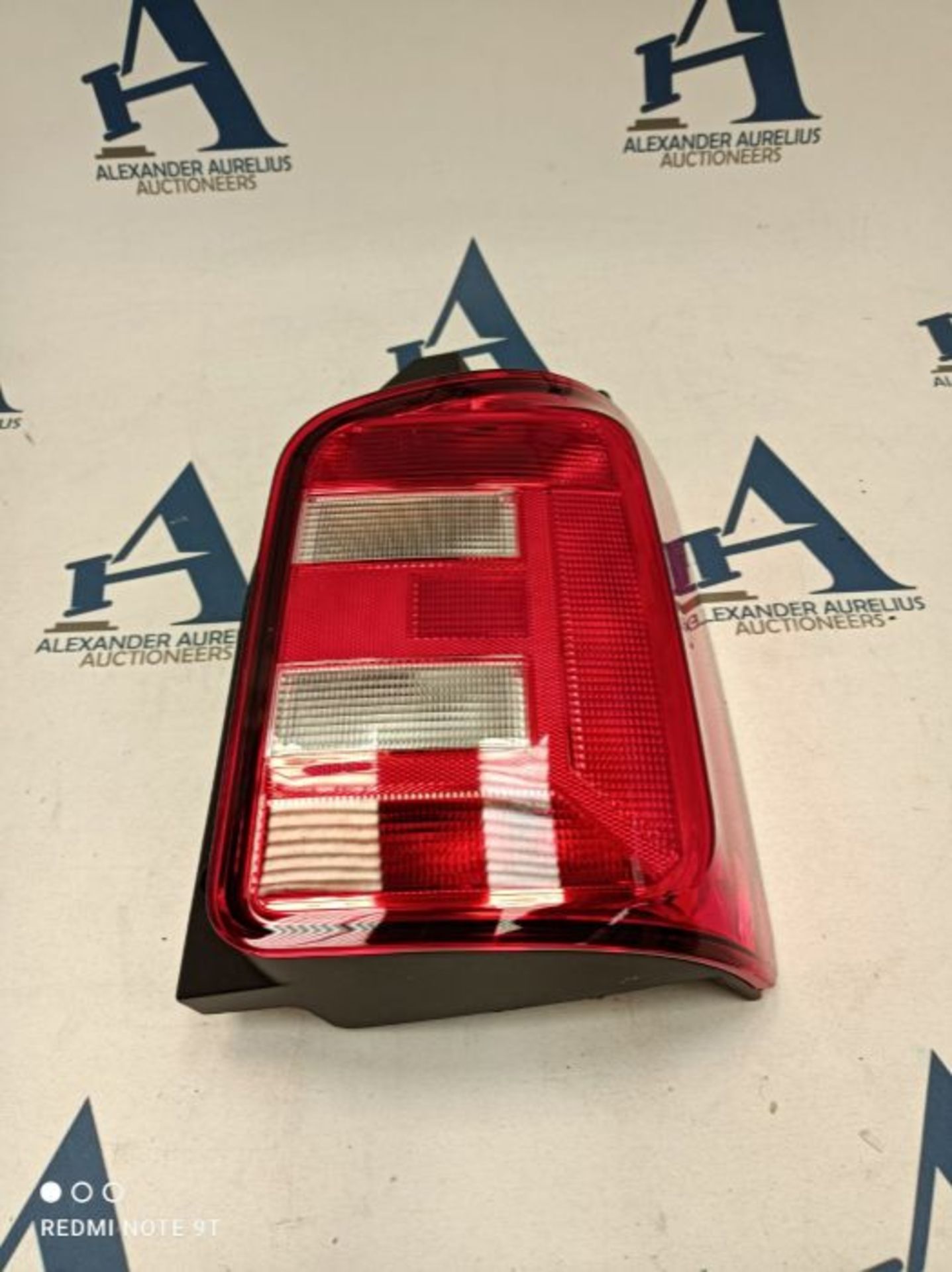 RRP £65.00 HELLA 2SK 012 338-041 Rearlight - Halogen - right - Image 2 of 3