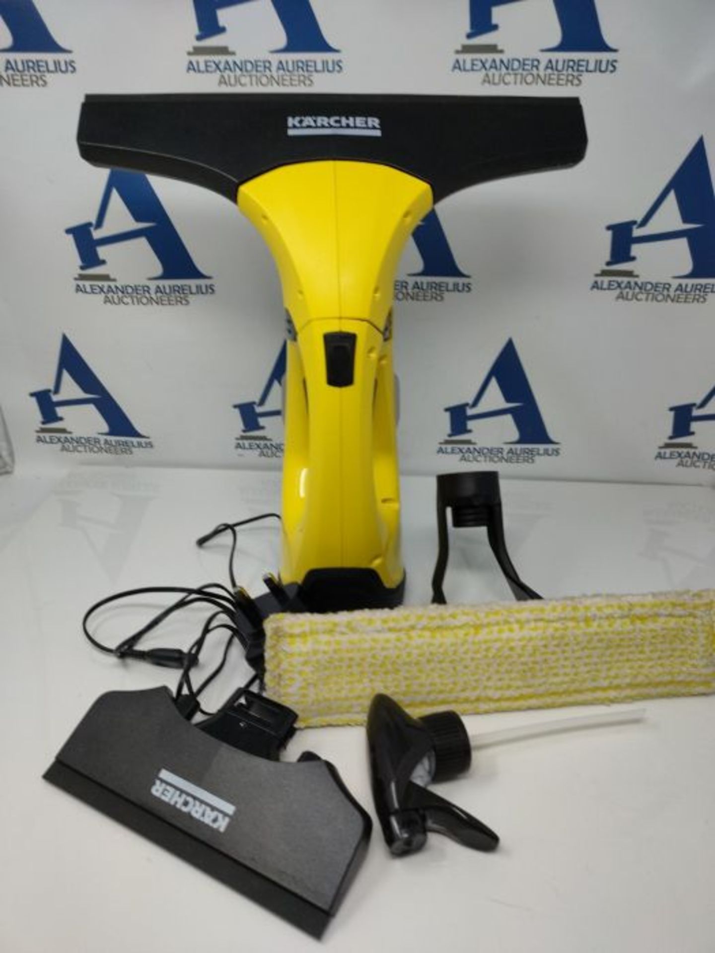 RRP £84.00 K??rcher WV2 Plus N Yellow Edition Window Vac - Image 3 of 3