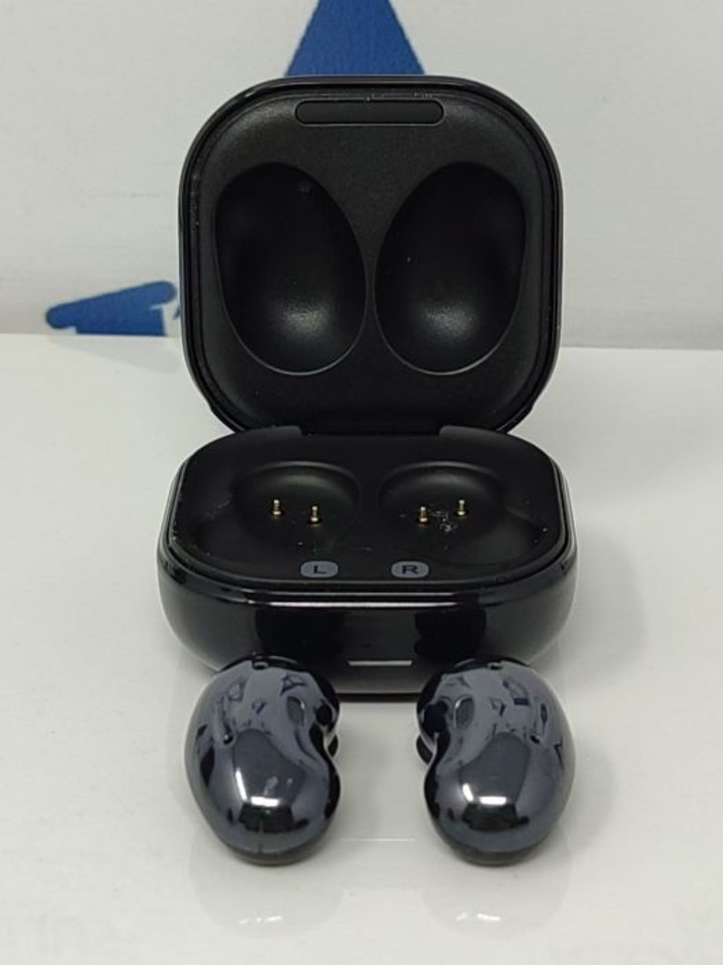 RRP £69.00 Samsung Galaxy Buds Live Wireless Earphones, 2 Year Manufacturer Warranty, Mystic Blac - Image 3 of 3