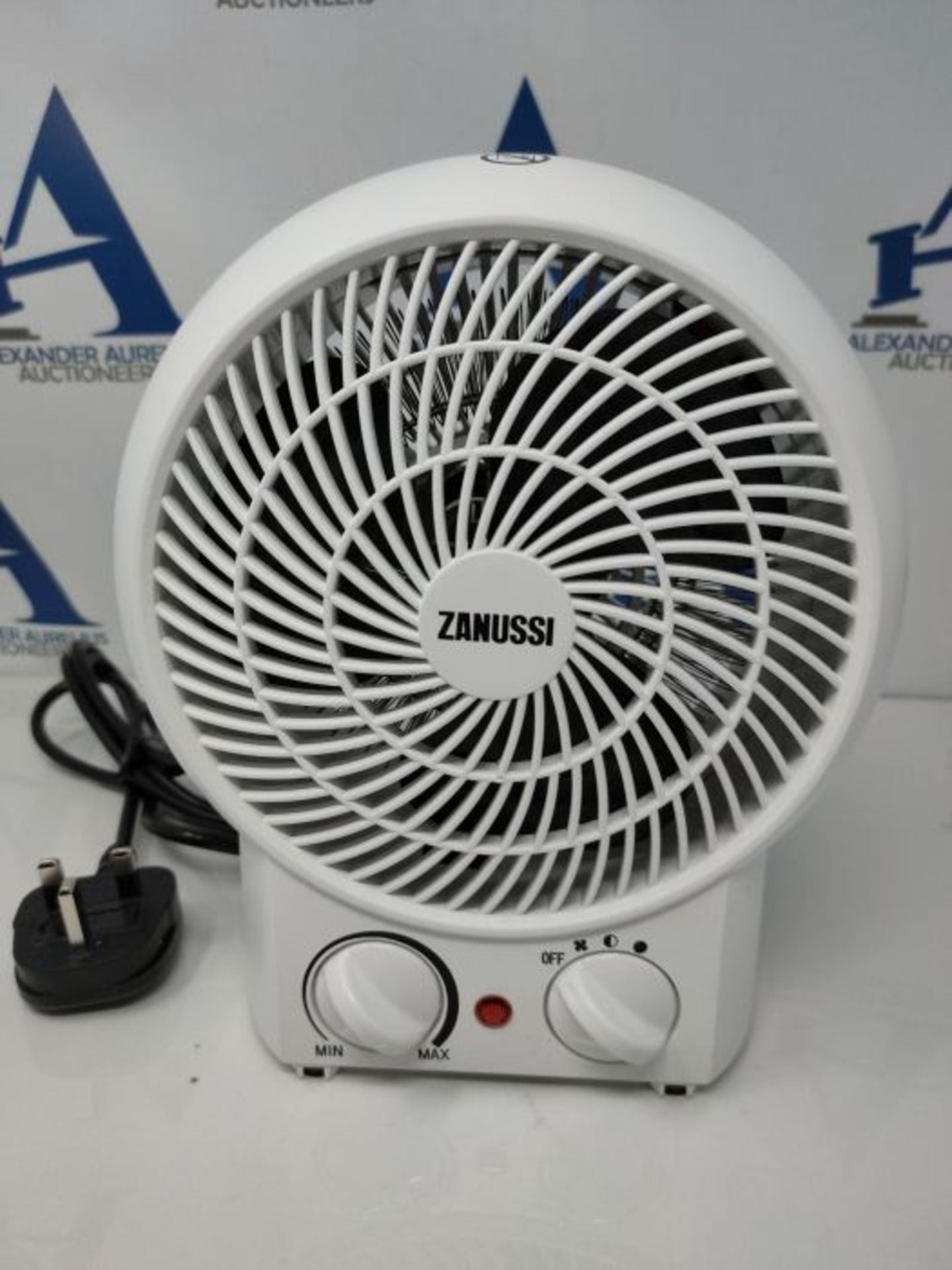 Zanussi ZFH1001 2000W Portable Upright Fan Heater, Two Heat Settings, Overheat Protect - Image 2 of 3