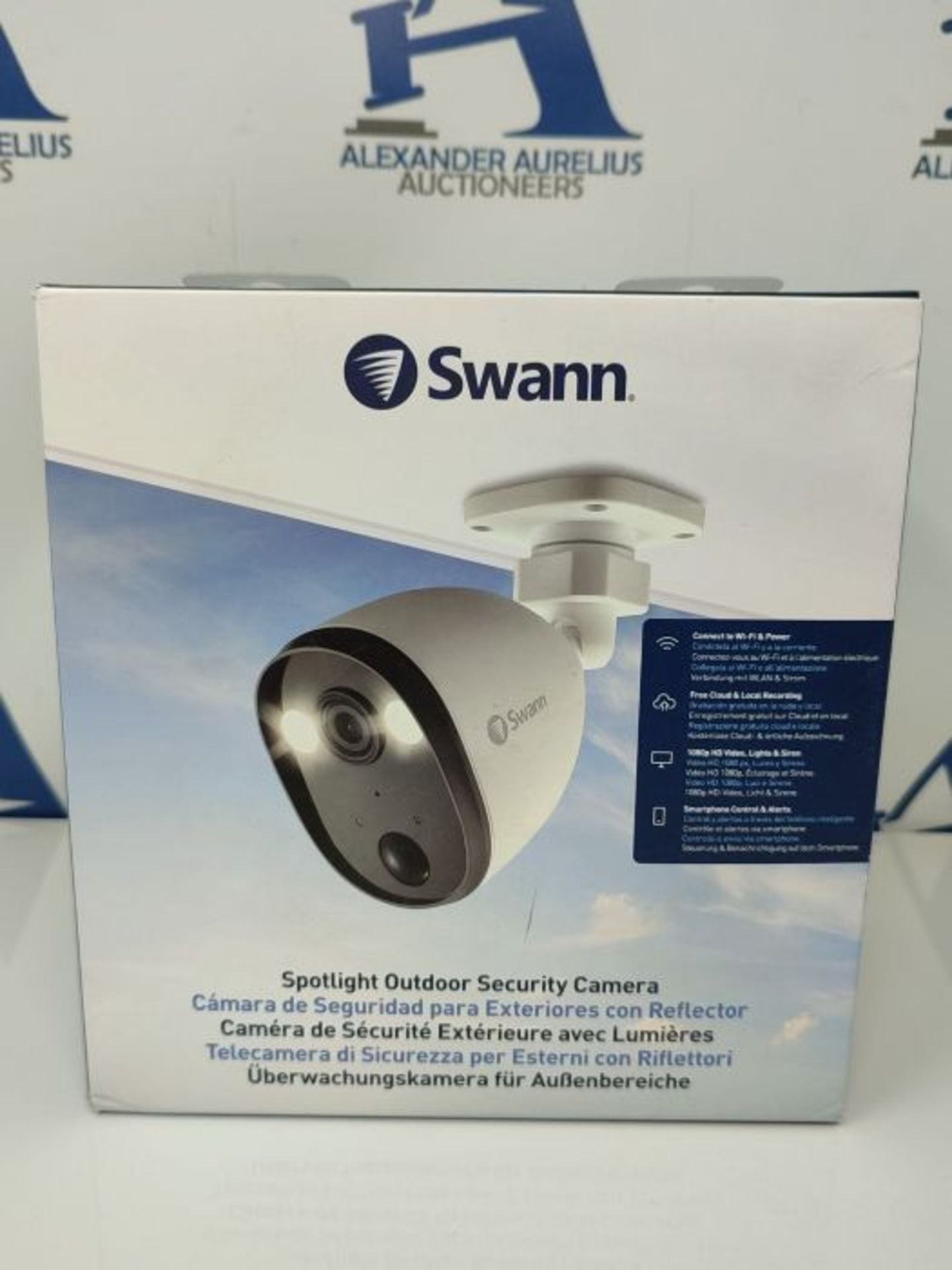 RRP £54.00 Swann 1080p Spotlight Outdoor WiFi Security Camera - Image 2 of 6