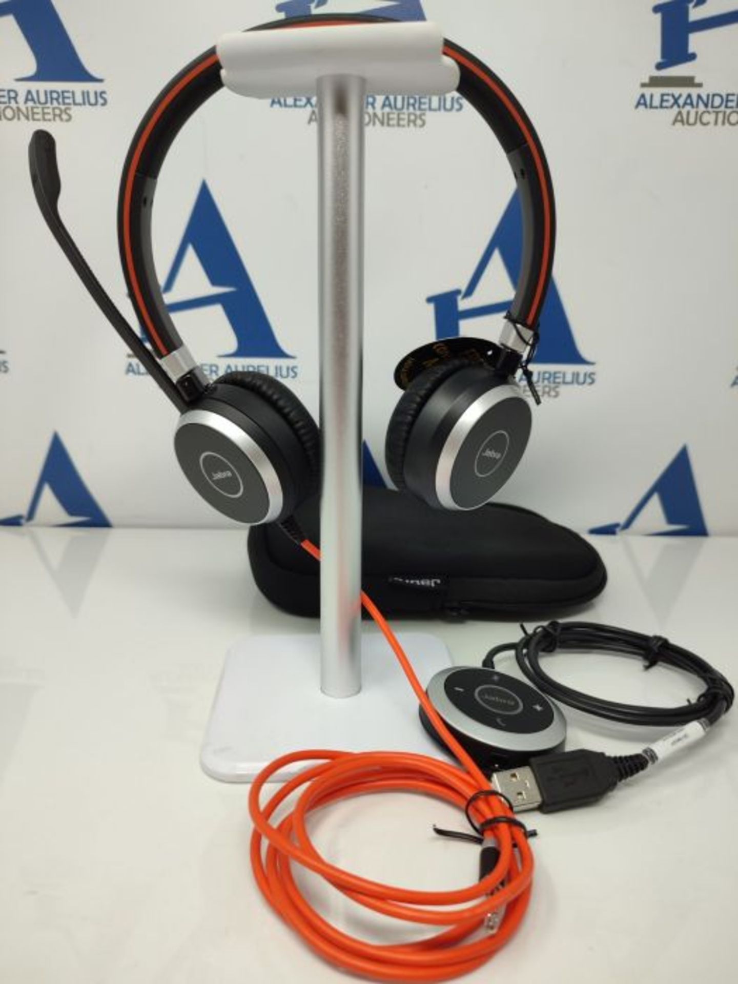 RRP £65.00 Jabra Evolve 40 UC Stereo Headset  Unified Communications Headphones for VoIP Softp - Image 6 of 6