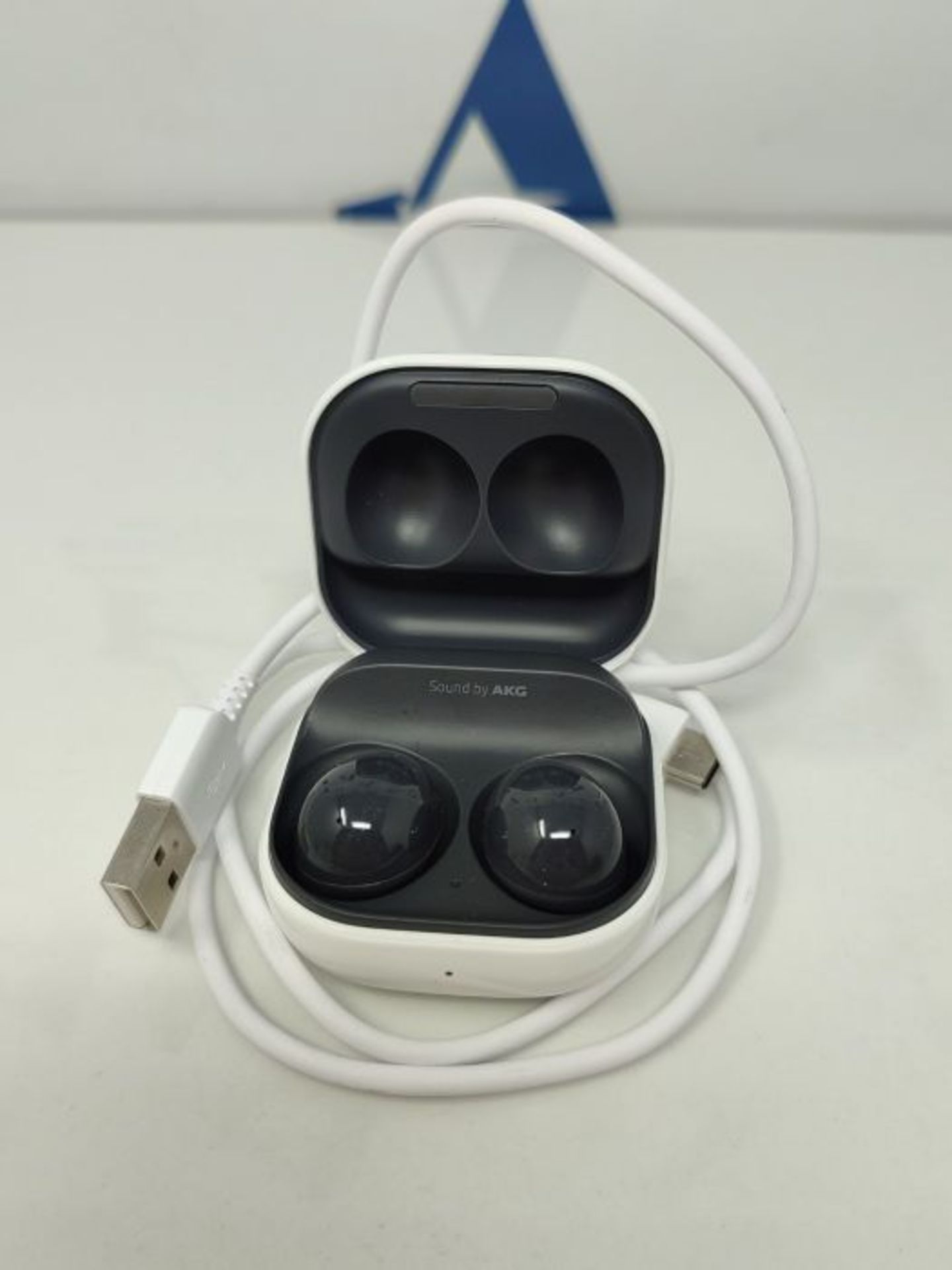 RRP £69.00 Samsung Galaxy Buds Live Wireless Earphones, 2 Year Manufacturer Warranty, Mystic Whit - Image 6 of 6