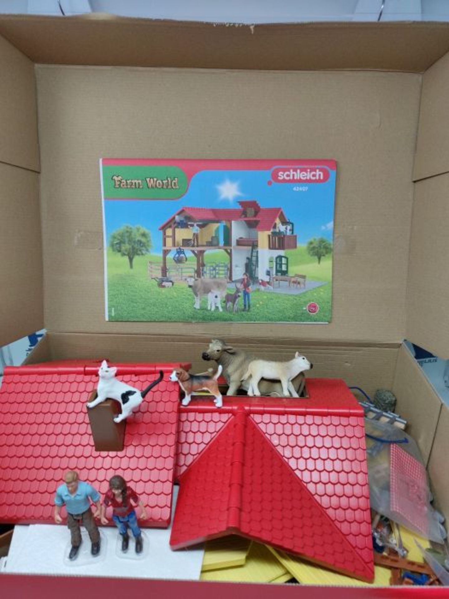 RRP £59.00 SCHLEICH 42407n Large Farm House Farm World Toy Playset for children aged 3-8 Years - Image 3 of 3
