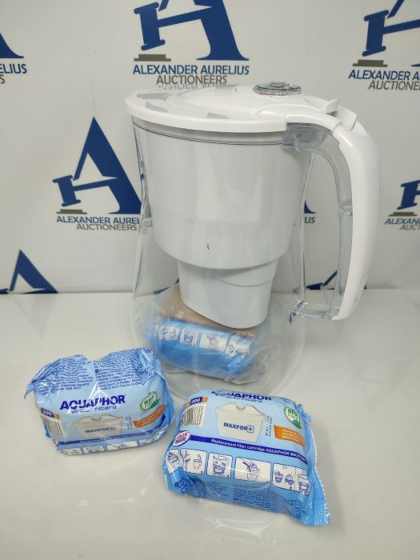 AQUAPHOR Onyx Water Filter Jug 4.2L, for reduction of limescale, Chlorine and other im - Image 3 of 3