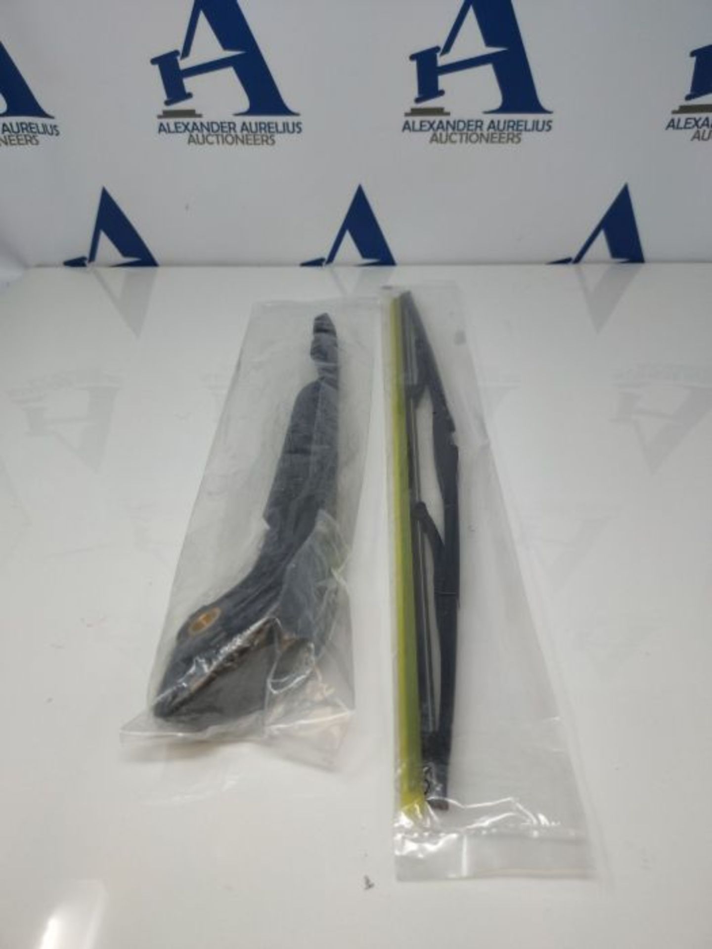 TarosTrade 244-0237-N-82588 Rear Wiper Arm And Blade Set 406 Mm - Image 3 of 3