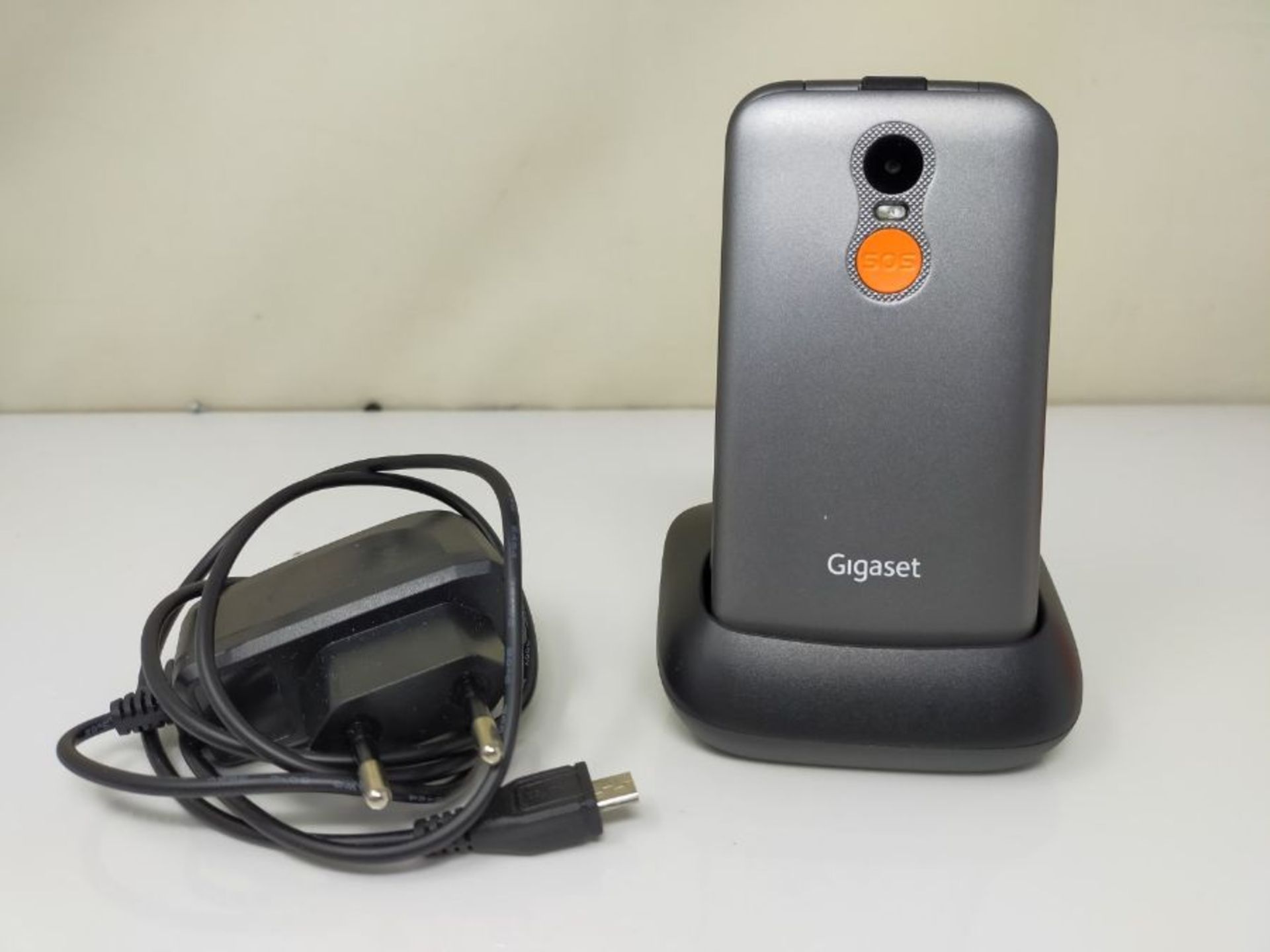 RRP £52.00 Gigaset GL590 7.11 cm (2.8") 113 g Silver Senior phone GL590, Clamshell, Dual SIM, 7.1 - Image 3 of 3