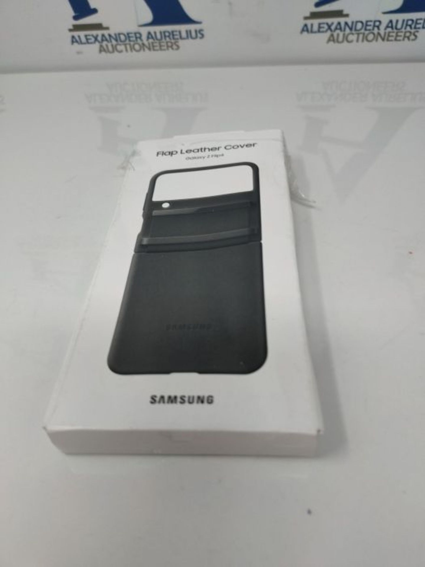 RRP £53.00 Samsung Galaxy Z Flip4 Official Flap Leather Cover Black - Image 2 of 3