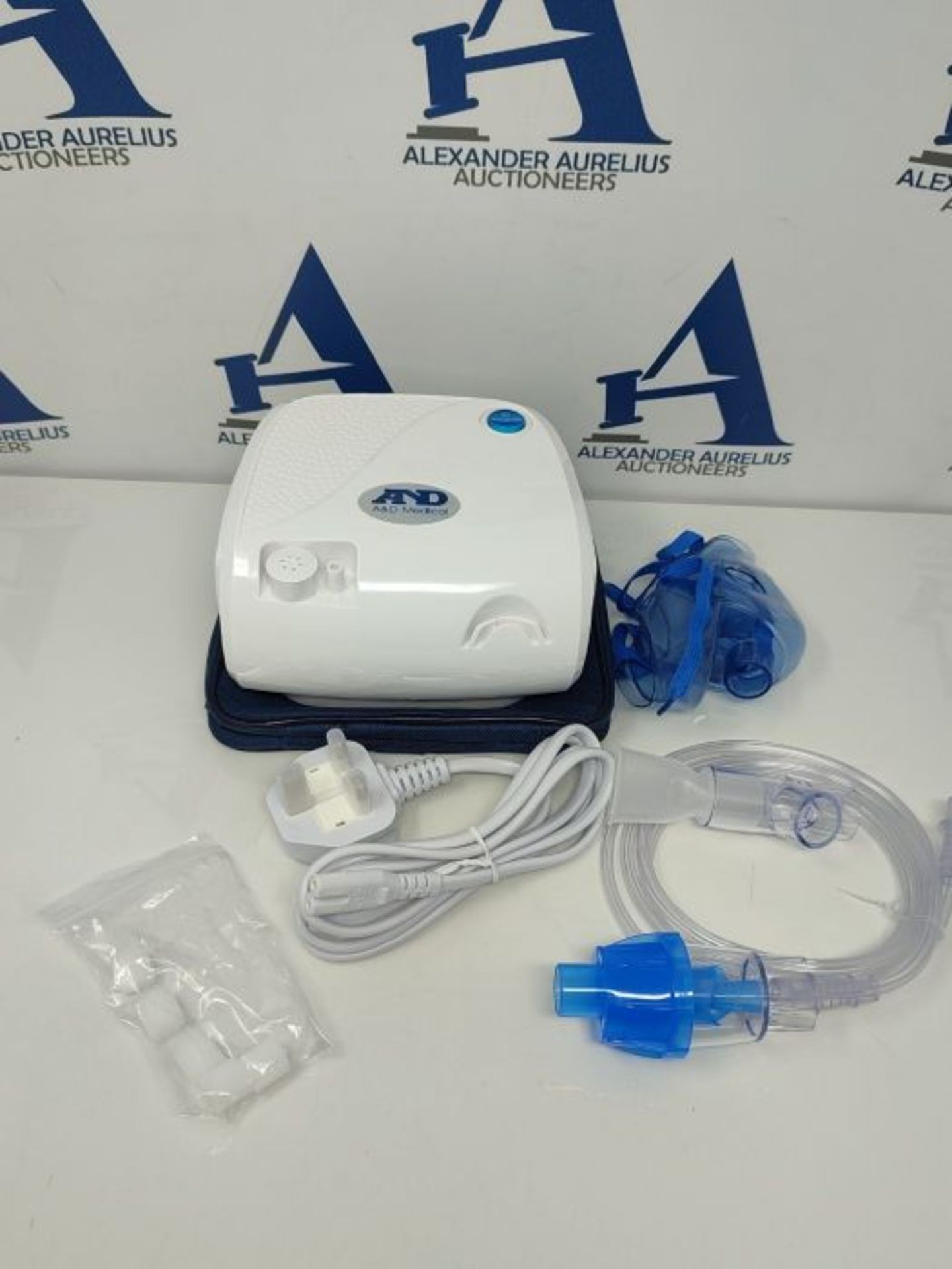 A&D Medical UN-014 Compact Compressor Nebuliser, white/blue - Image 3 of 3