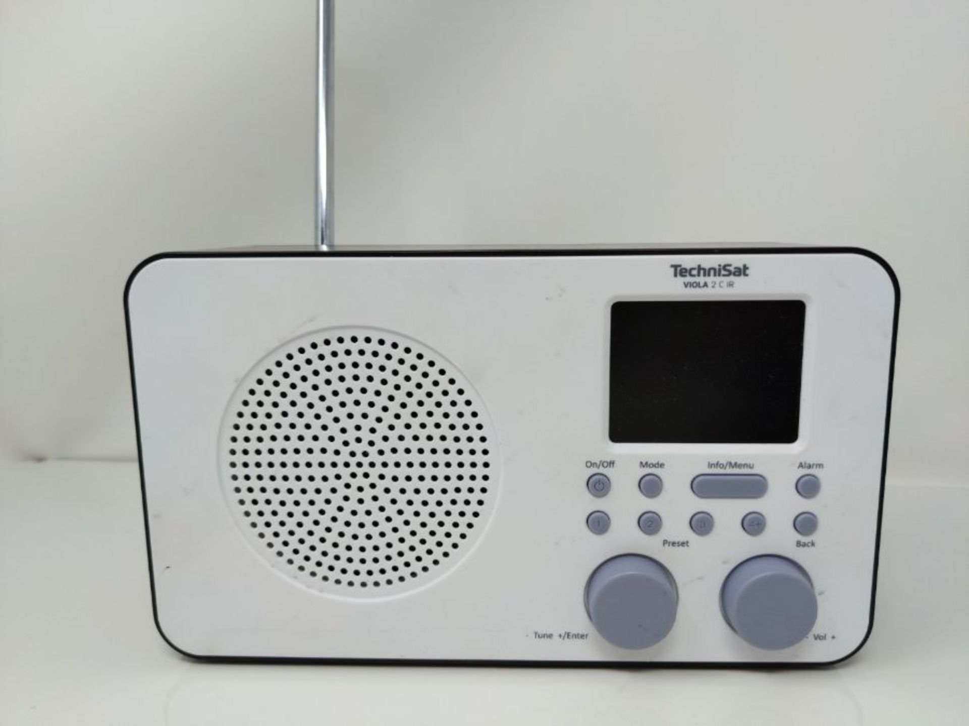 RRP £56.00 TechniSat VIOLA 2 C IR - tragbares Internetradio (DAB+, UKW, WLAN, 2.4 Zoll Farbdispla - Image 3 of 3