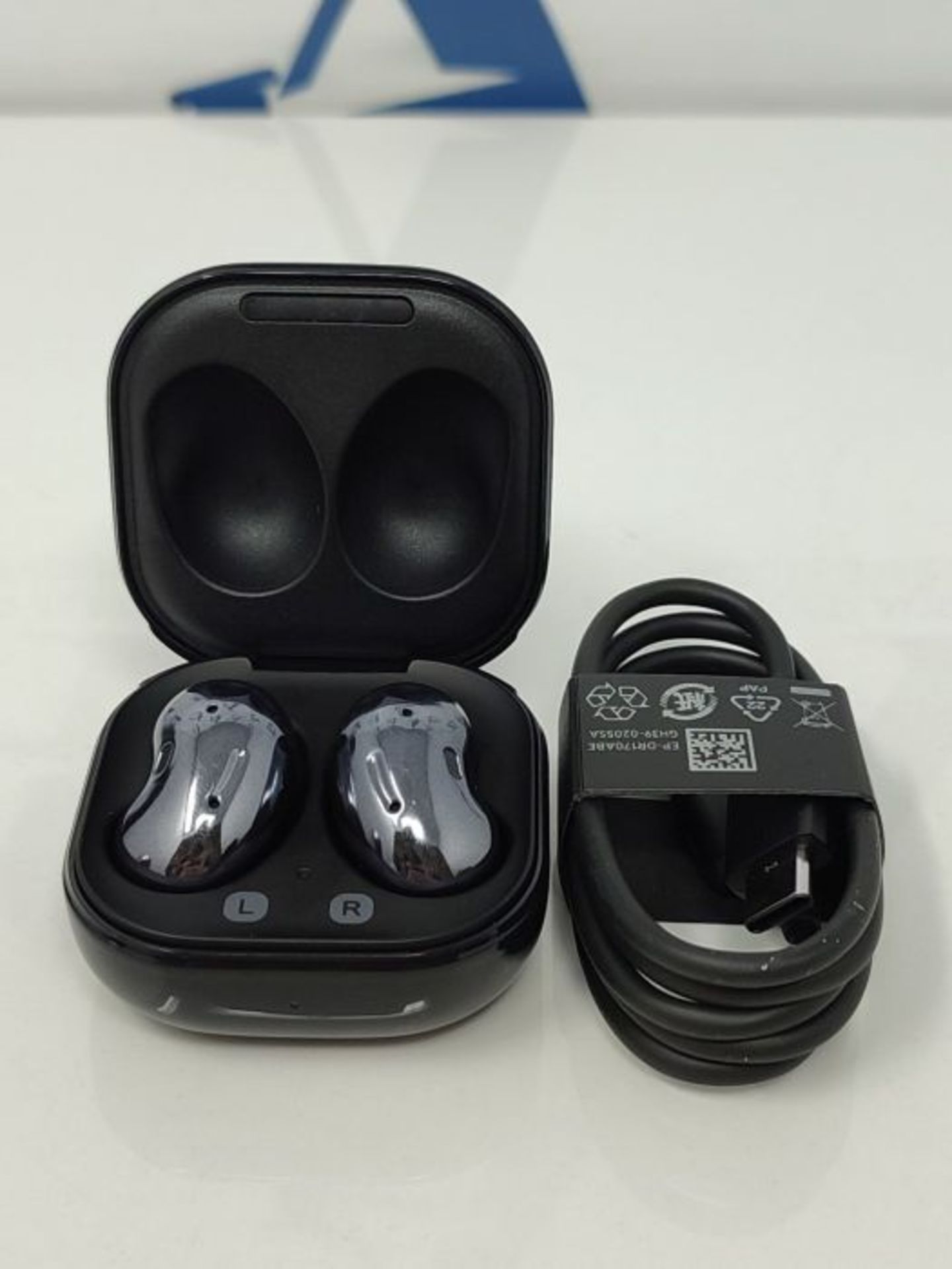 RRP £69.00 Samsung Galaxy Buds Live Wireless Earphones, 2 Year Manufacturer Warranty, Mystic Blac - Image 3 of 3