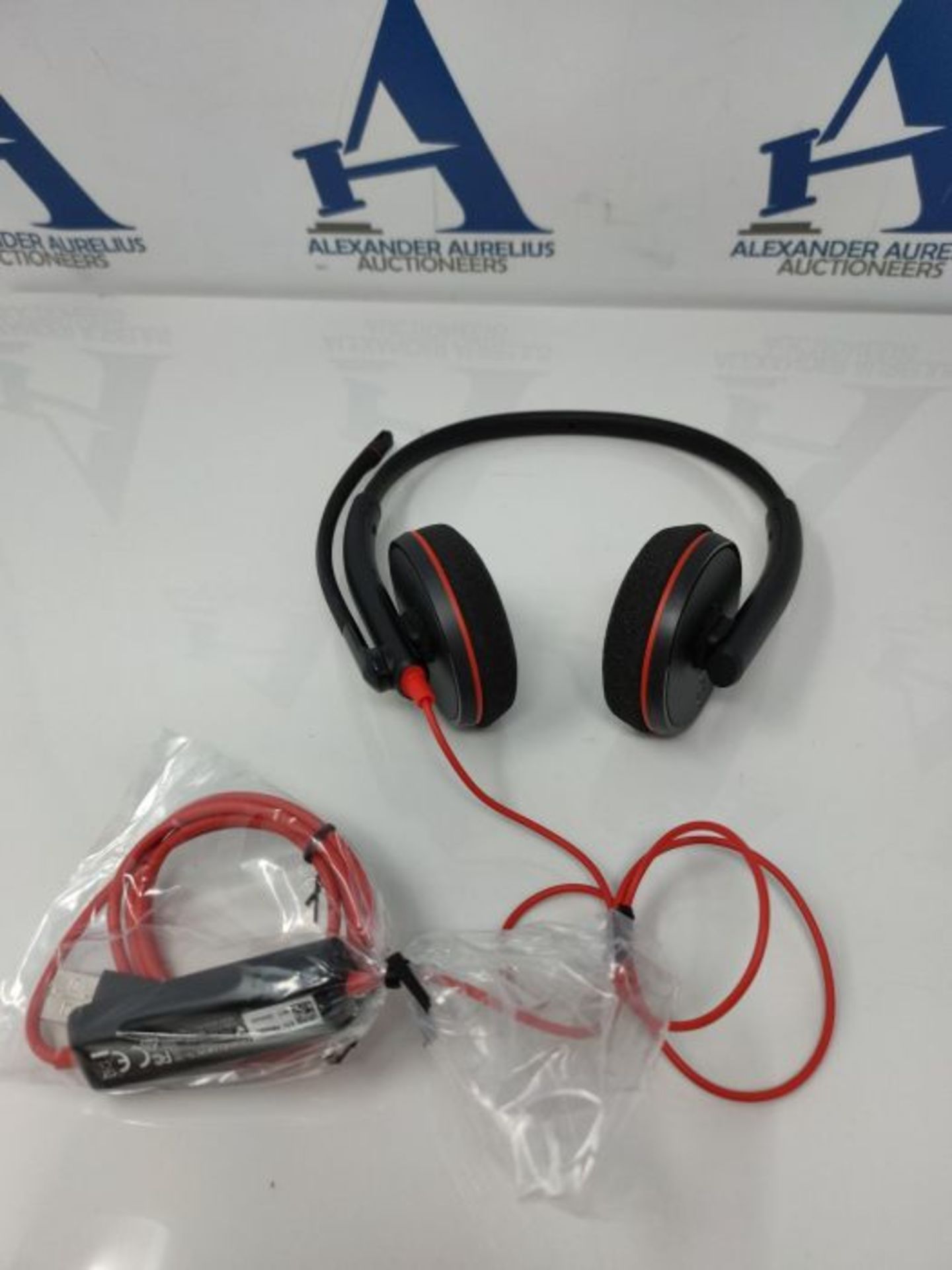 Plantronics - Blackwire 3220 USB-A Wired Headset - Dual Ear (Stereo) with Boom Mic - C - Image 3 of 3