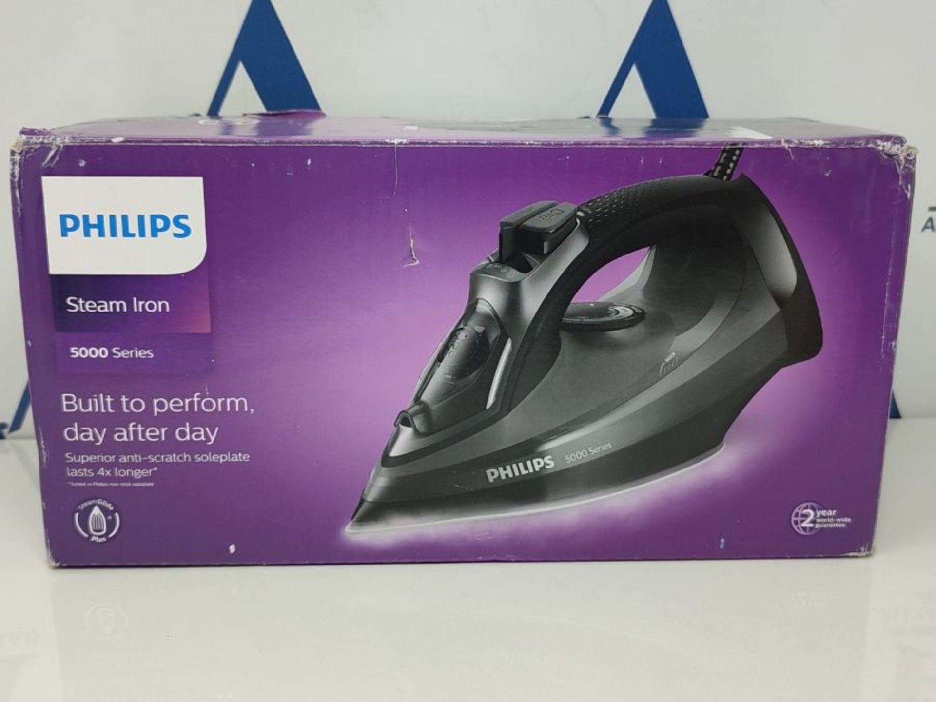 Philips Steam Iron Series 5000, 2600 W power, 45 g/min Continuous Steam, 200 g Steam B - Image 2 of 3