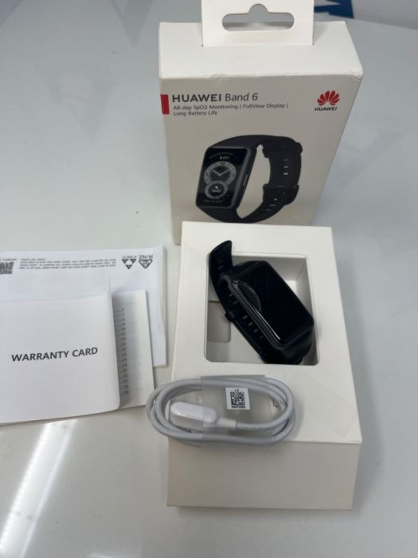 RRP £54.00 Huawei Band 6 - Fitness Tracker Graphite Black - Image 3 of 3