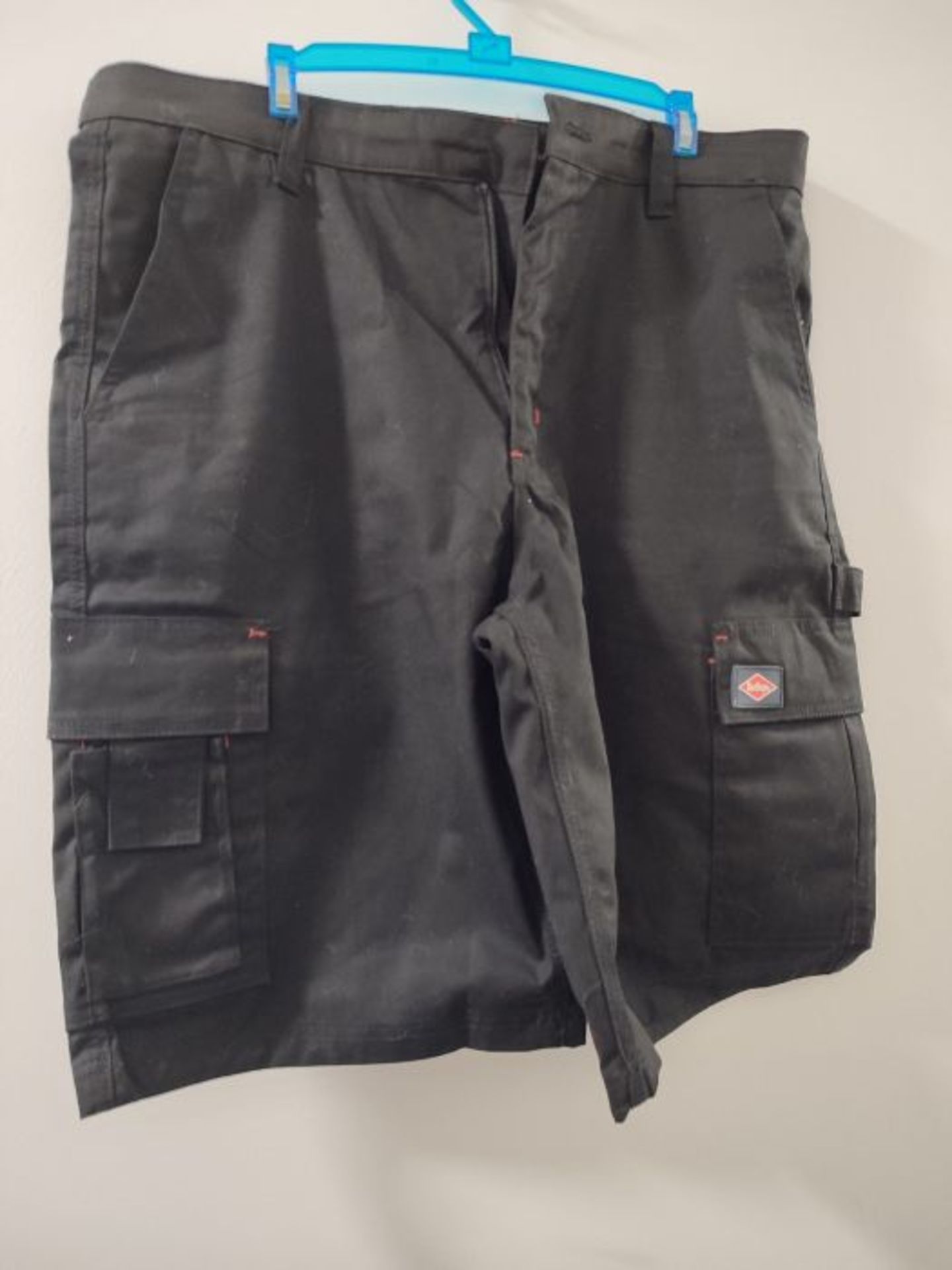 Lee Cooper Classic Multi Pocket Cargo Heavy Duty Easy Care Workwear Shorts, Black, 34W