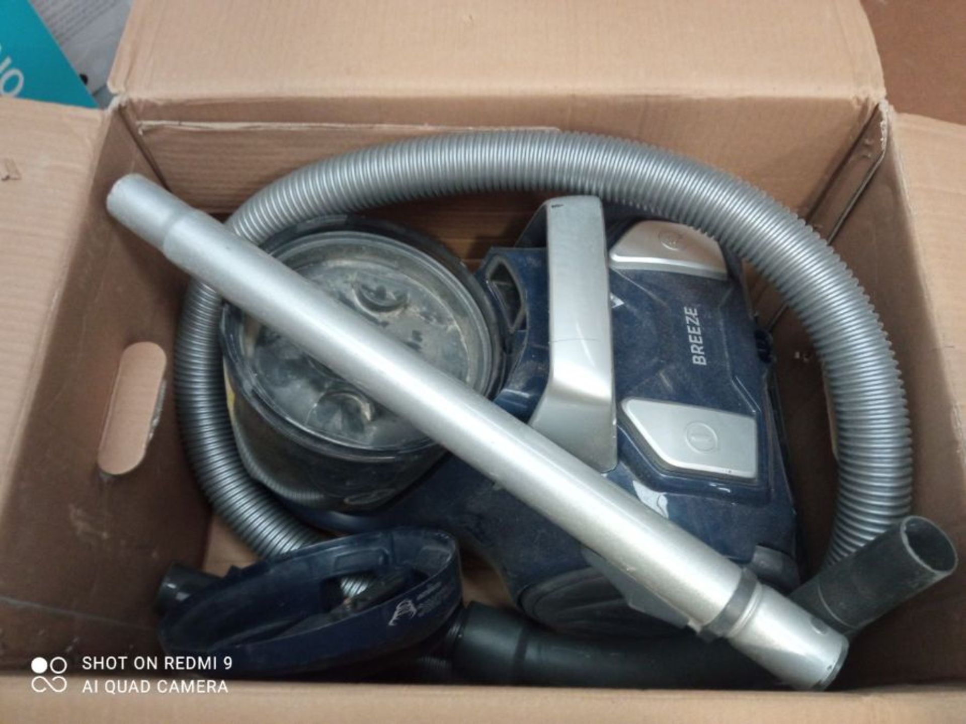 RRP £59.00 Hoover br71-br20 Vacuum Cleaner to Tow Without Bag Breeze, 700 Watt, 2 litres, Blue - Image 3 of 3