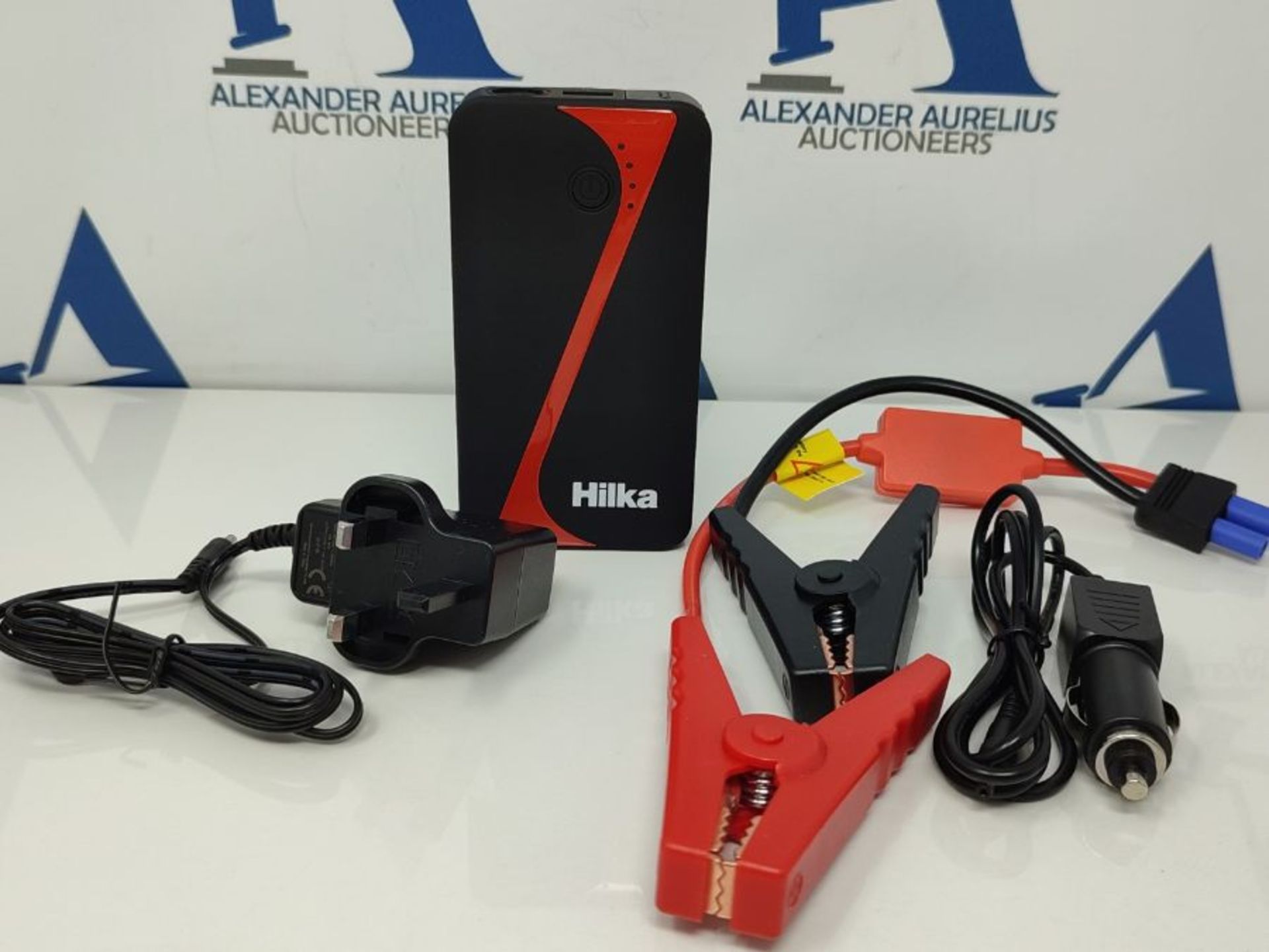 RRP £66.00 Hilka Tools 83850400 Jump Starter Power Bank, 400 A - Image 3 of 3