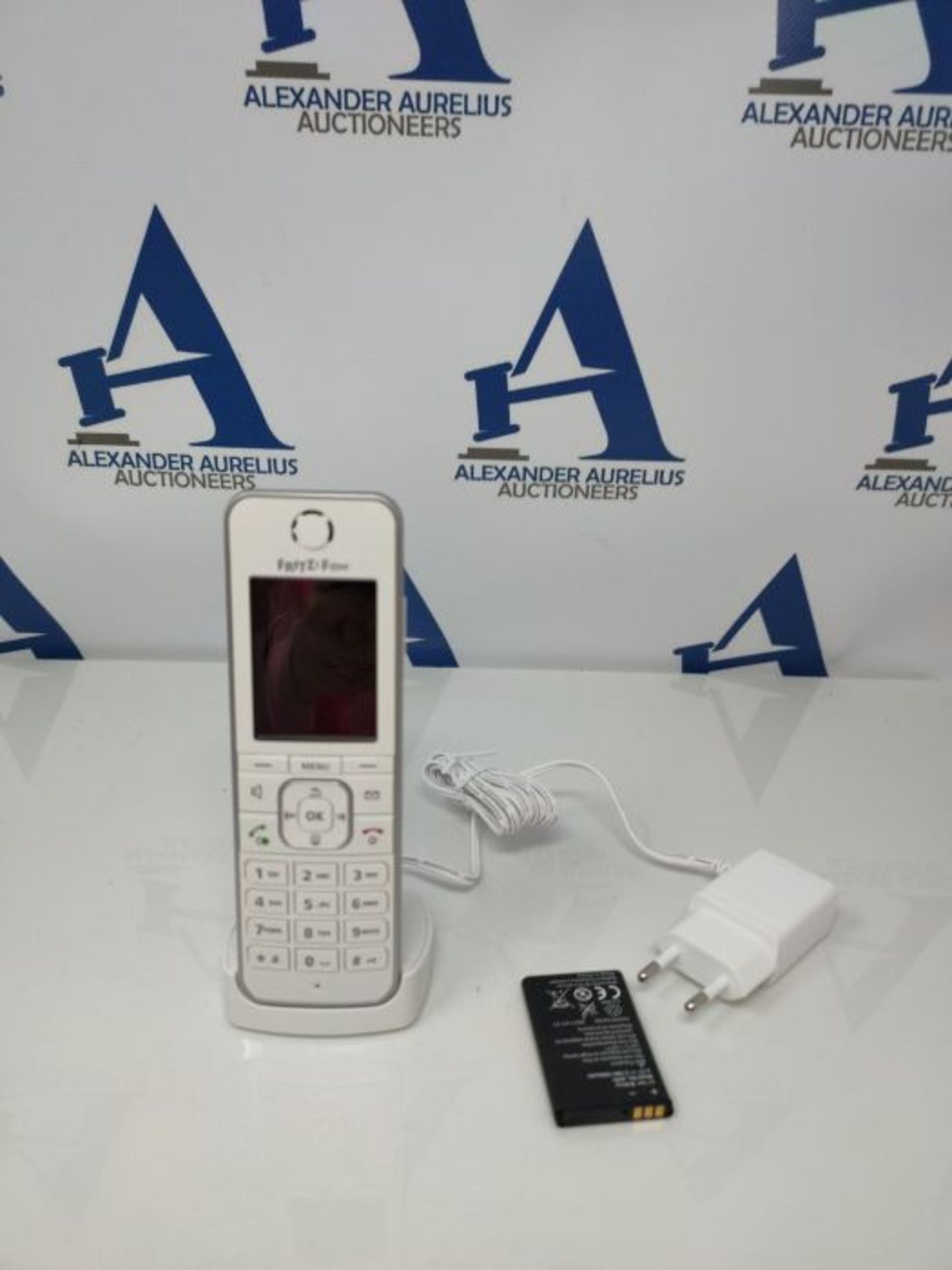 RRP £68.00 AVM FRITZ!Fon C6 DECT-Komforttelefon (hochwertiges Farbdisplay, HD-Telefonie, Internet - Image 5 of 9