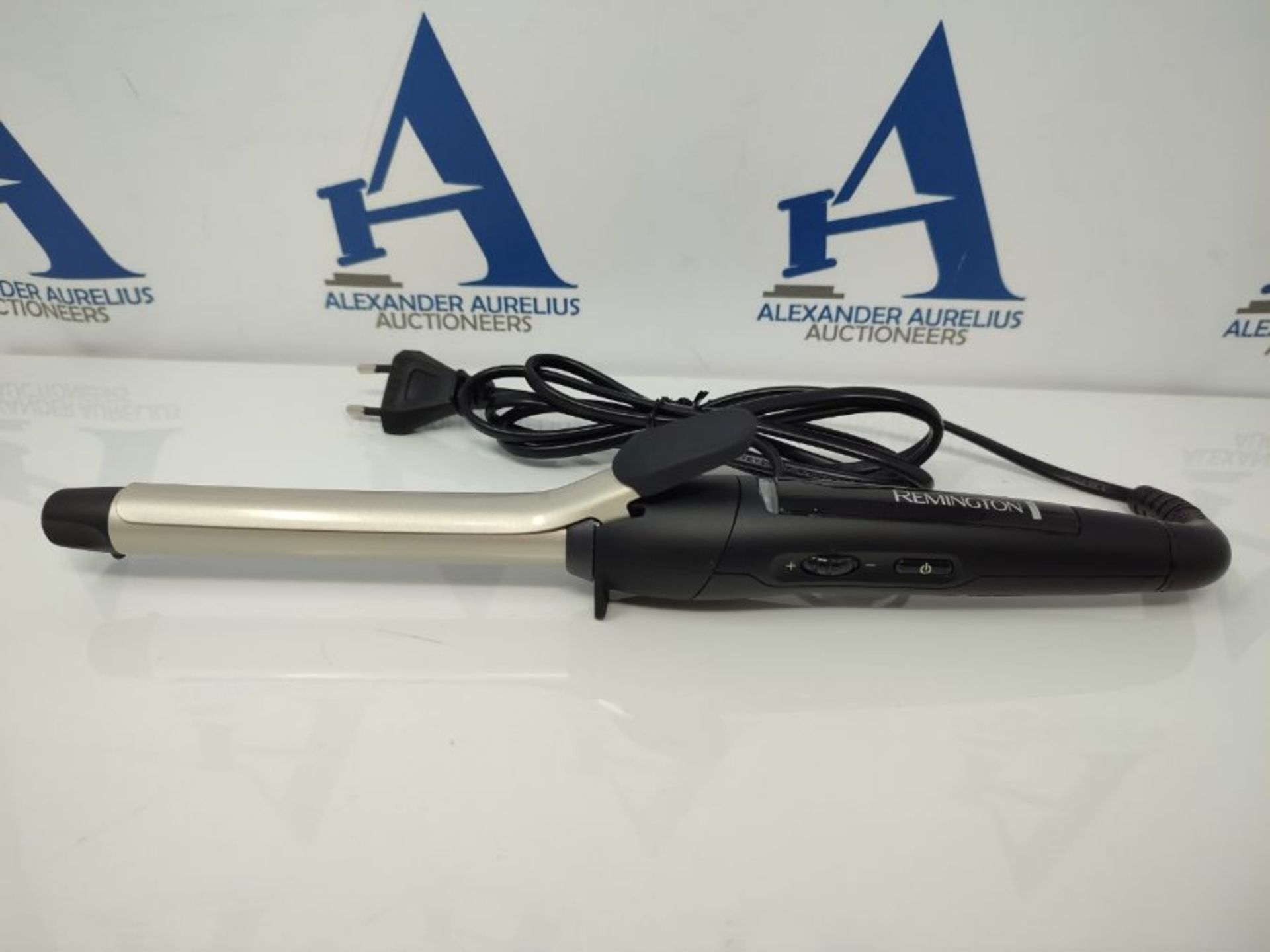 Remington Ceramic Curling Iron From Pro Spiral Curl CI 5319 - Image 3 of 3