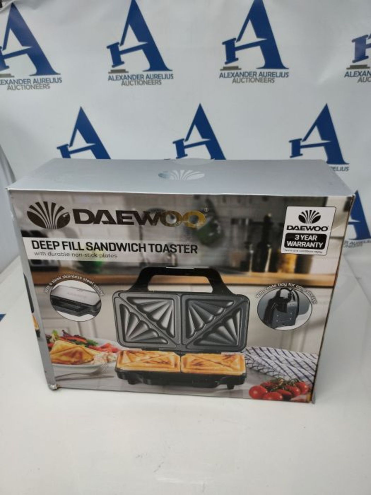 Daewoo Deep Fill 4 Slice Sandwich Maker with Extra Deep and Easy to Clean Non-Stick Ce - Image 2 of 3