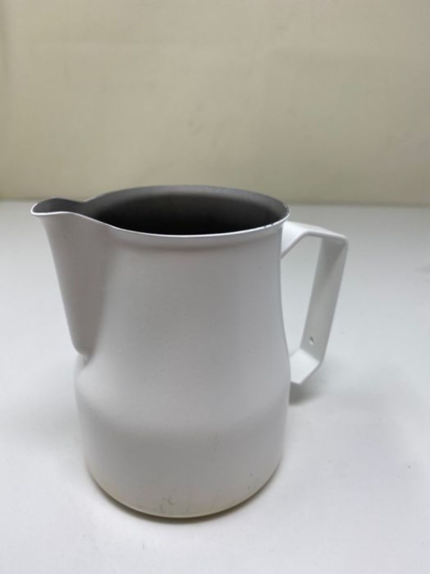 Motta Europa Milk Jug, Professional Non-Stick 500 ml White - Image 2 of 2