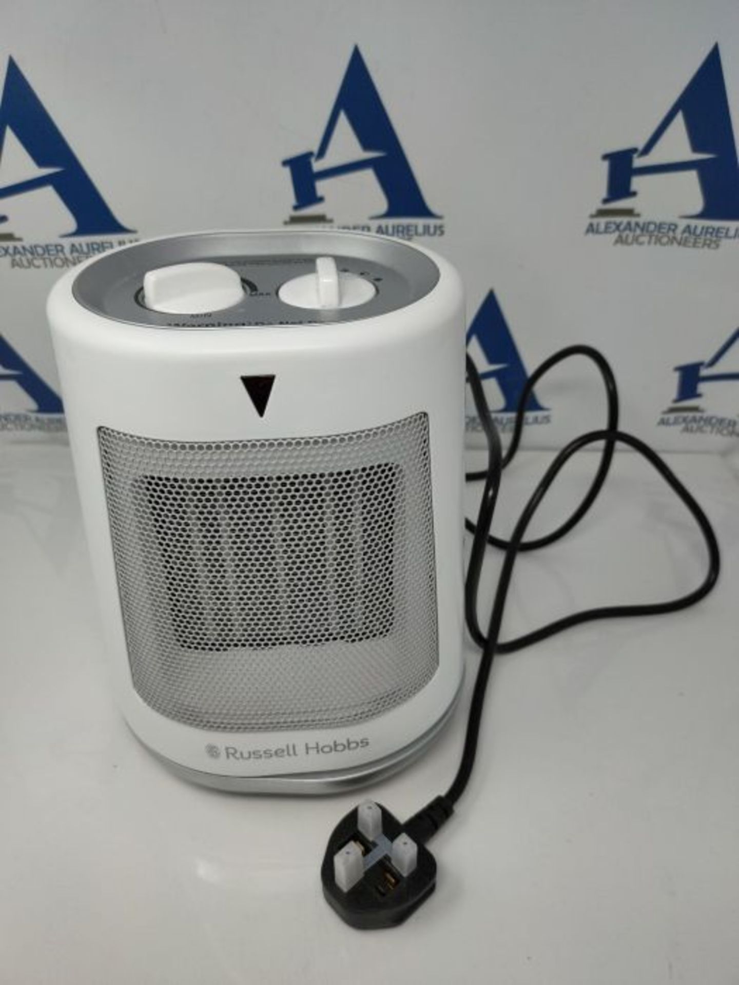 Russell Hobbs 2000W/2KW Electric Heater in White PTC Ceramic Heater, Portable Oscillat - Image 2 of 3