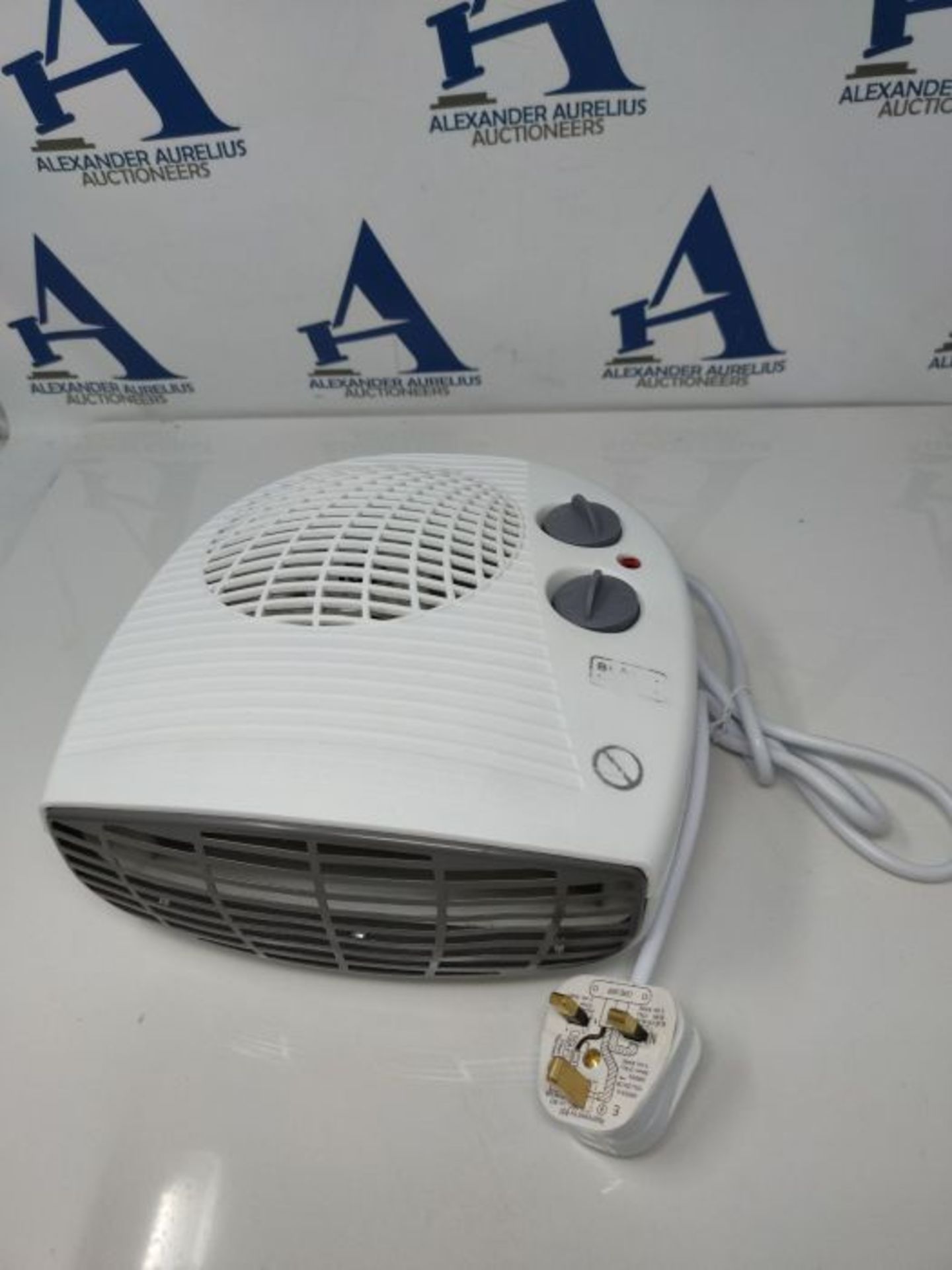 BLACK+DECKER BXSH37005GB Fan Heater, 2 Heat Settings, 1 Fan Setting, Adjustable Thermo - Image 3 of 3