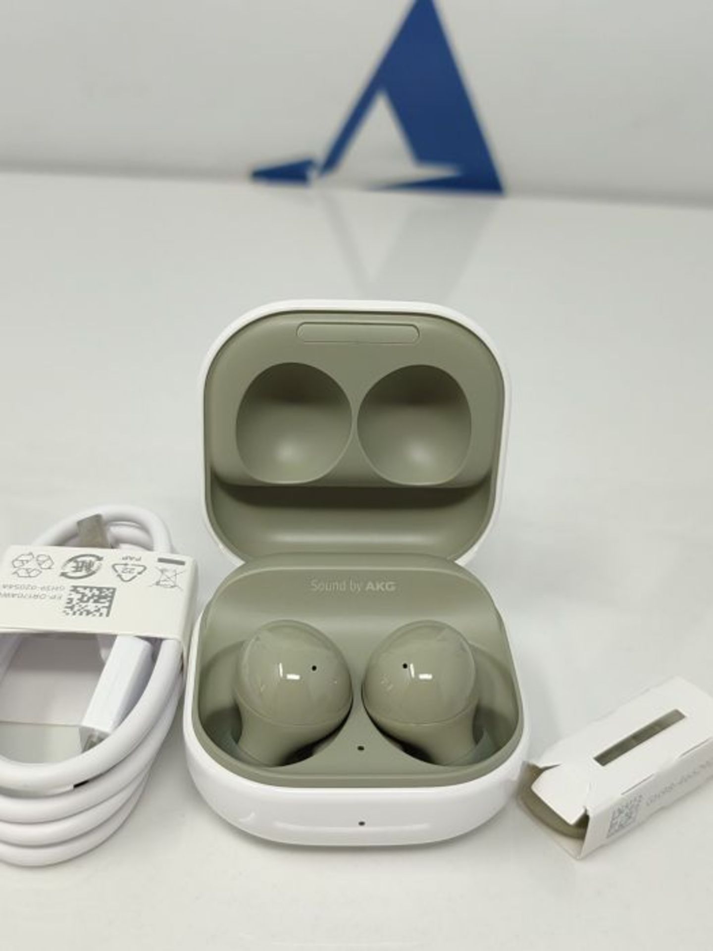 RRP £133.00 Samsung Galaxy Buds2 Bluetooth Earbuds, True Wireless, Noise Cancelling, Charging Case - Image 3 of 3