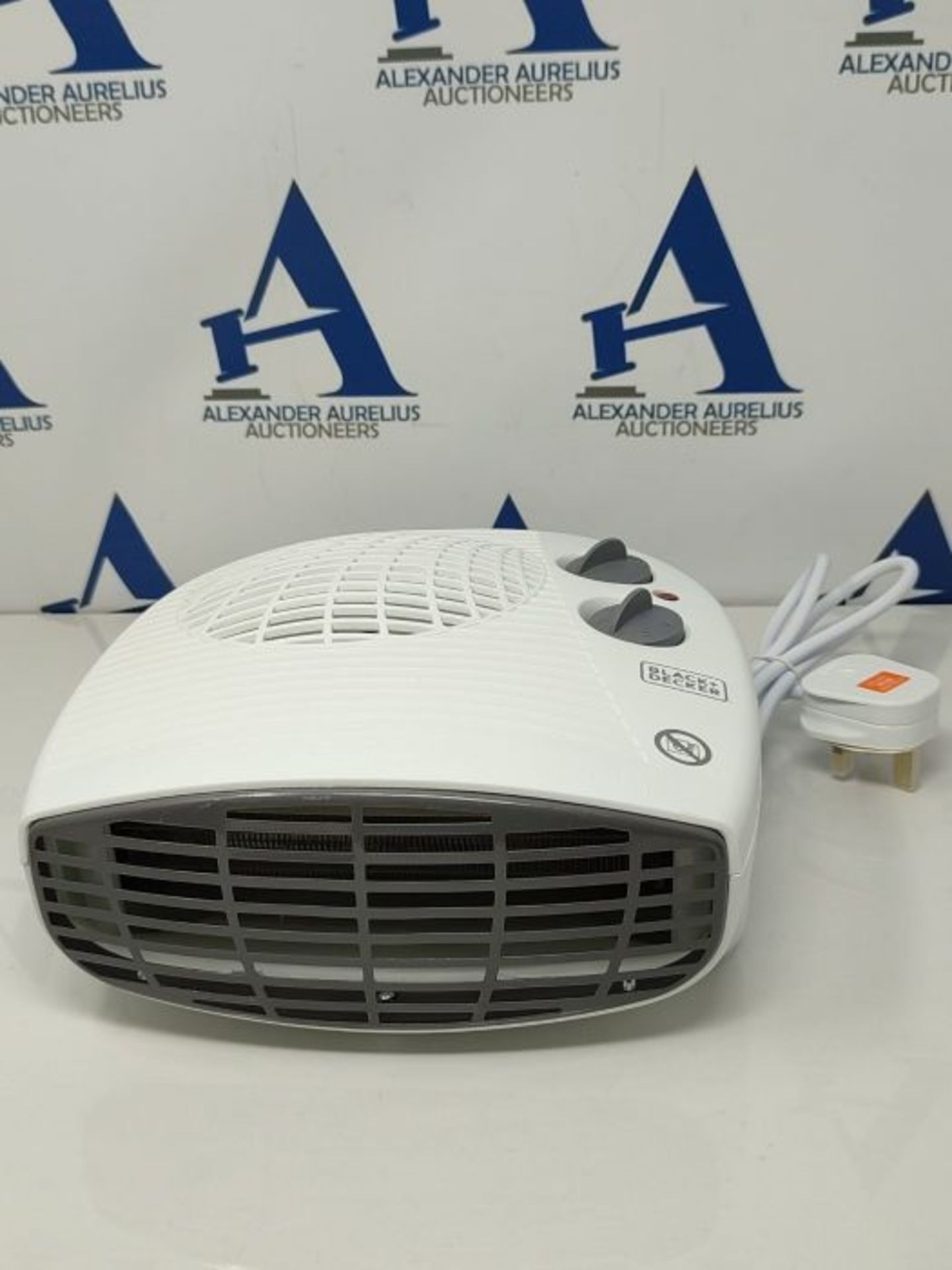 BLACK+DECKER BXSH37005GB Fan Heater, 2 Heat Settings, 1 Fan Setting, Adjustable Thermo - Image 3 of 3