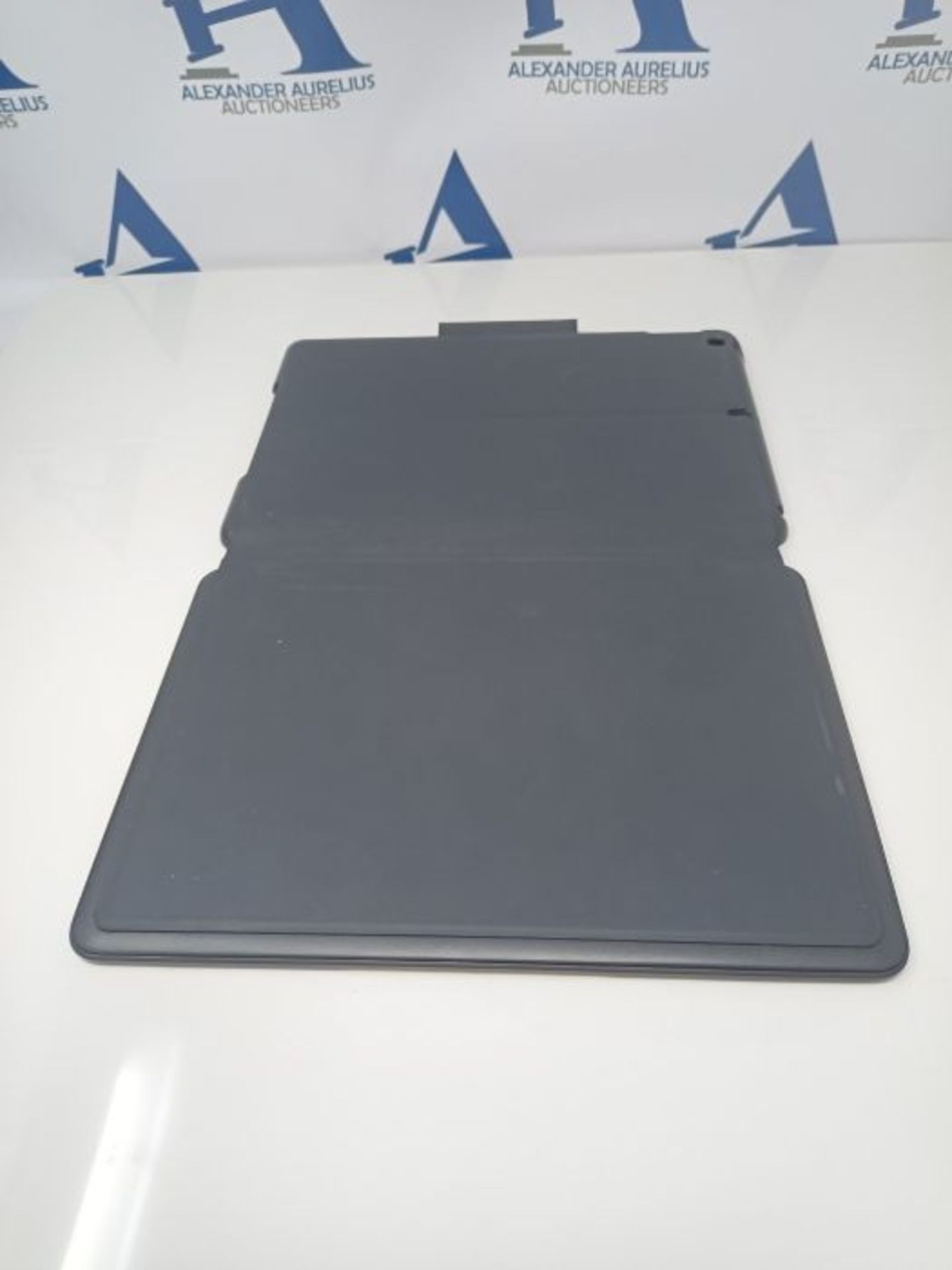 RRP £72.00 [INCOMPLETE] Logitech SLIM FOLIO iPad Keyboard Case 10.2 Inch, QWERTZ German Layout - - Image 3 of 3