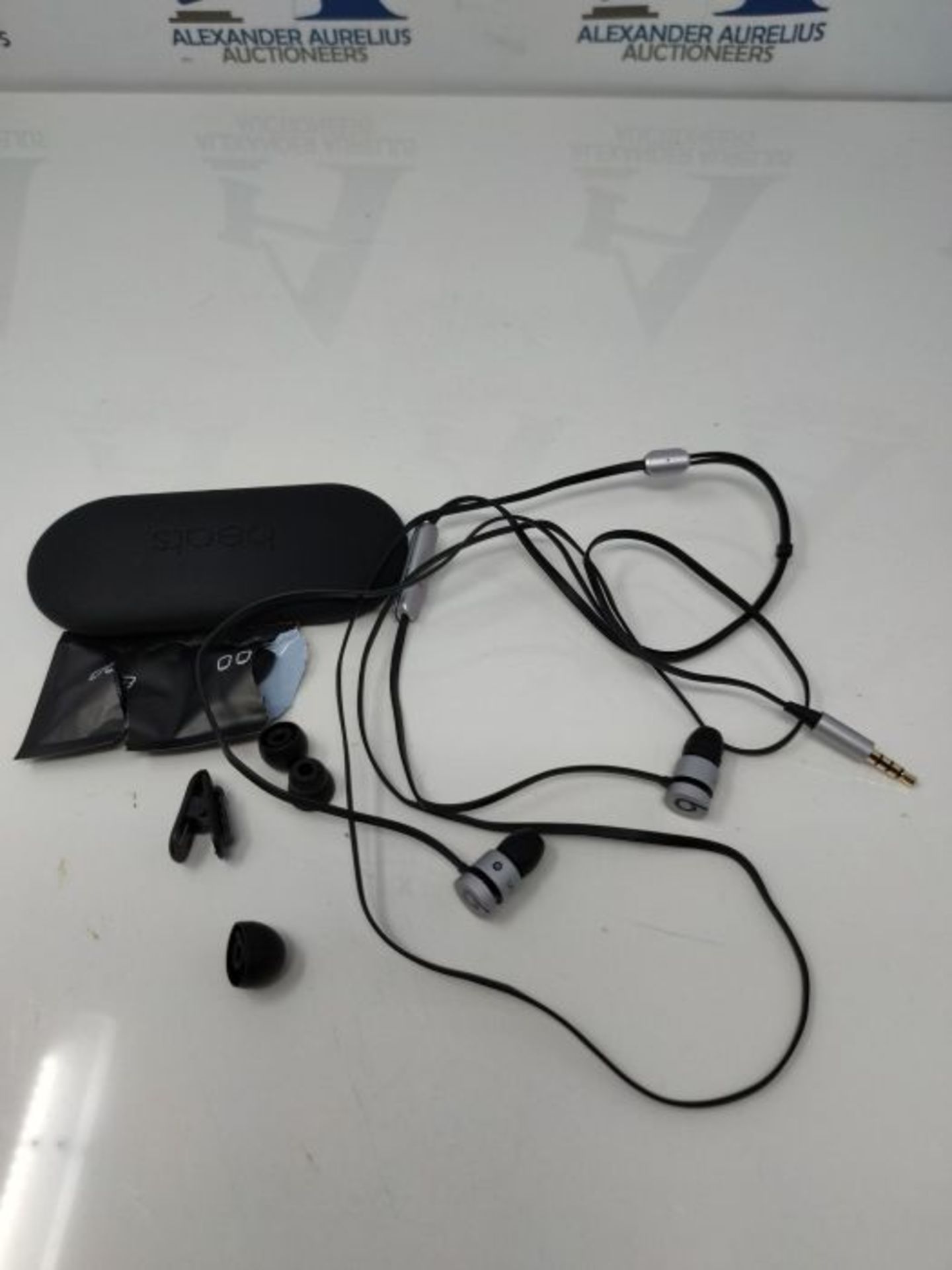 RRP £99.00 Beats by Dr. Dre UrBeats In-Ear Headphones - Space Grey - Image 2 of 2